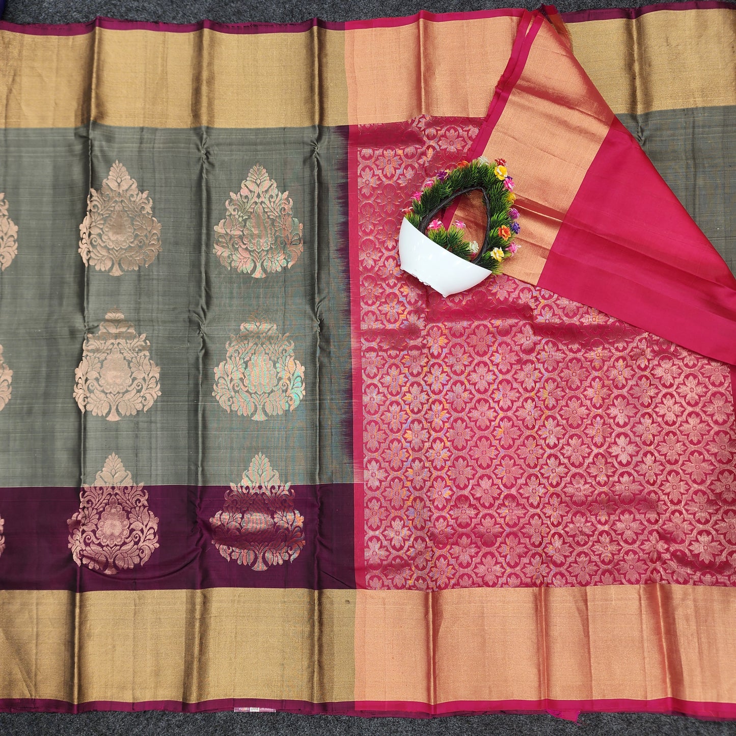 Kanchipattu lightweight Handloom Kadi Butta saree - Ambica Wedding Mall