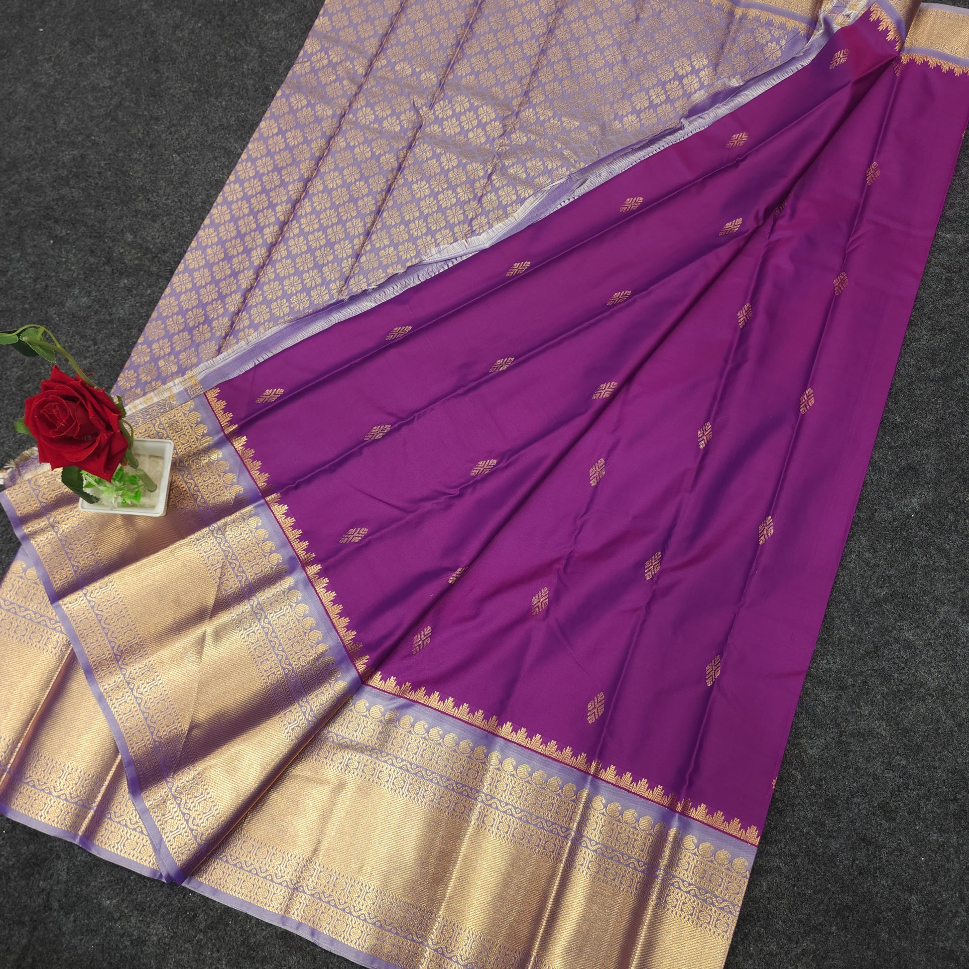 Gadwal Semi Pattu Saree - Ambica Wedding Mall