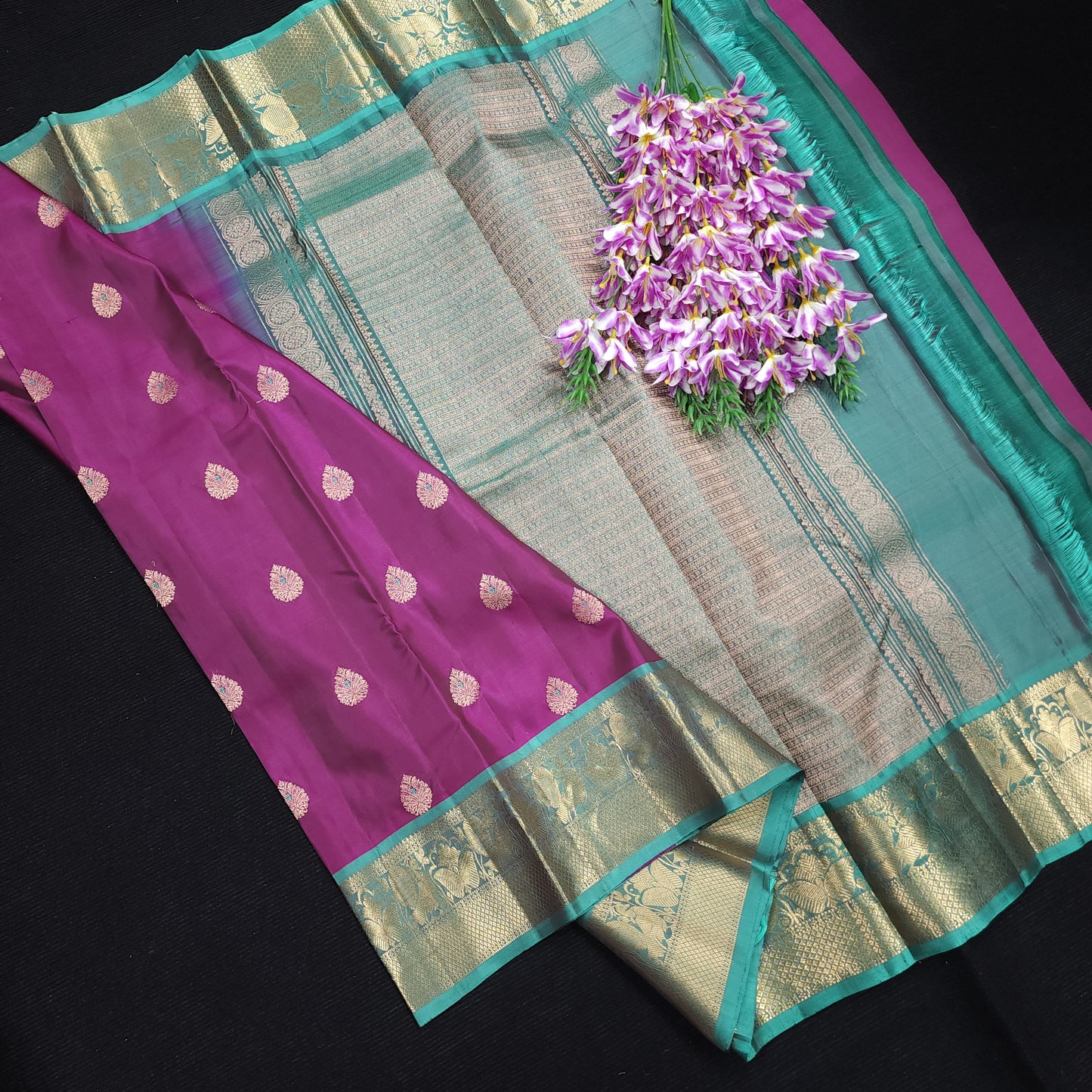 Kanchi Pattu Handloom Butta Saree