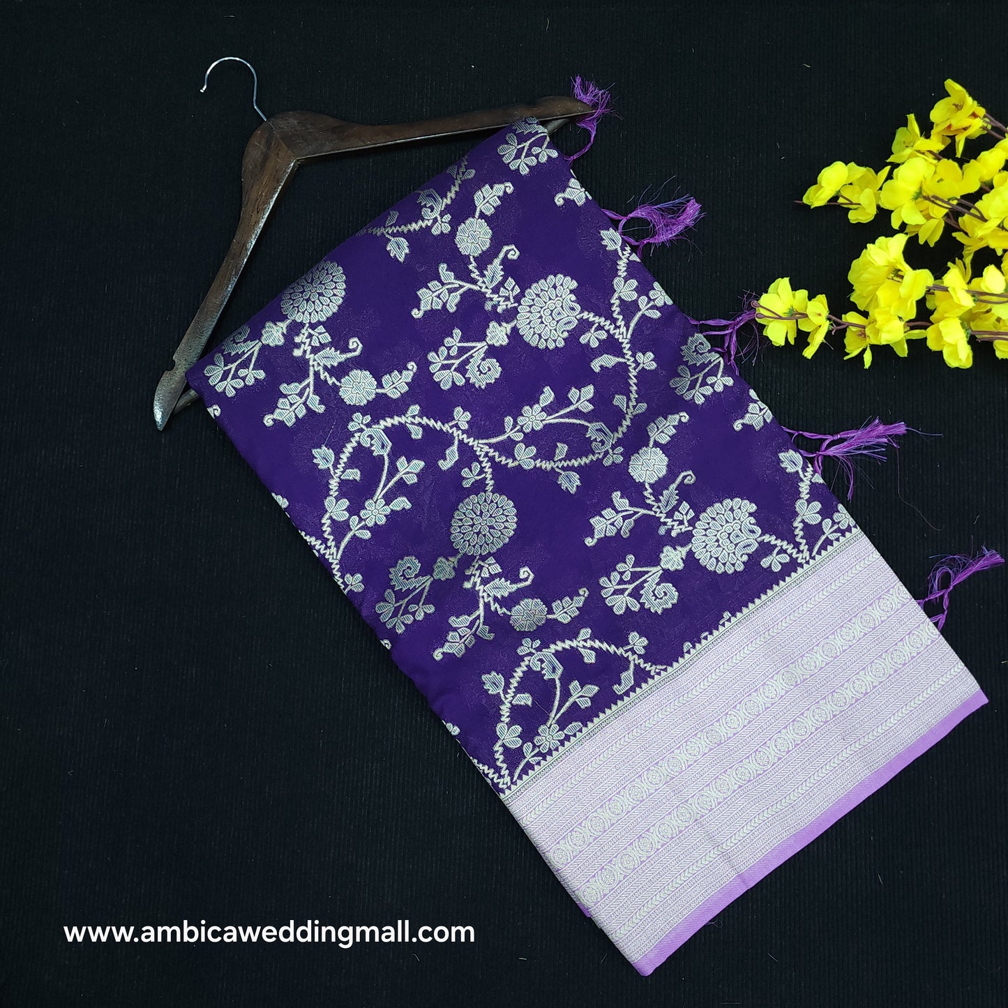 Brocade Banaras Fancy Saree - B1600