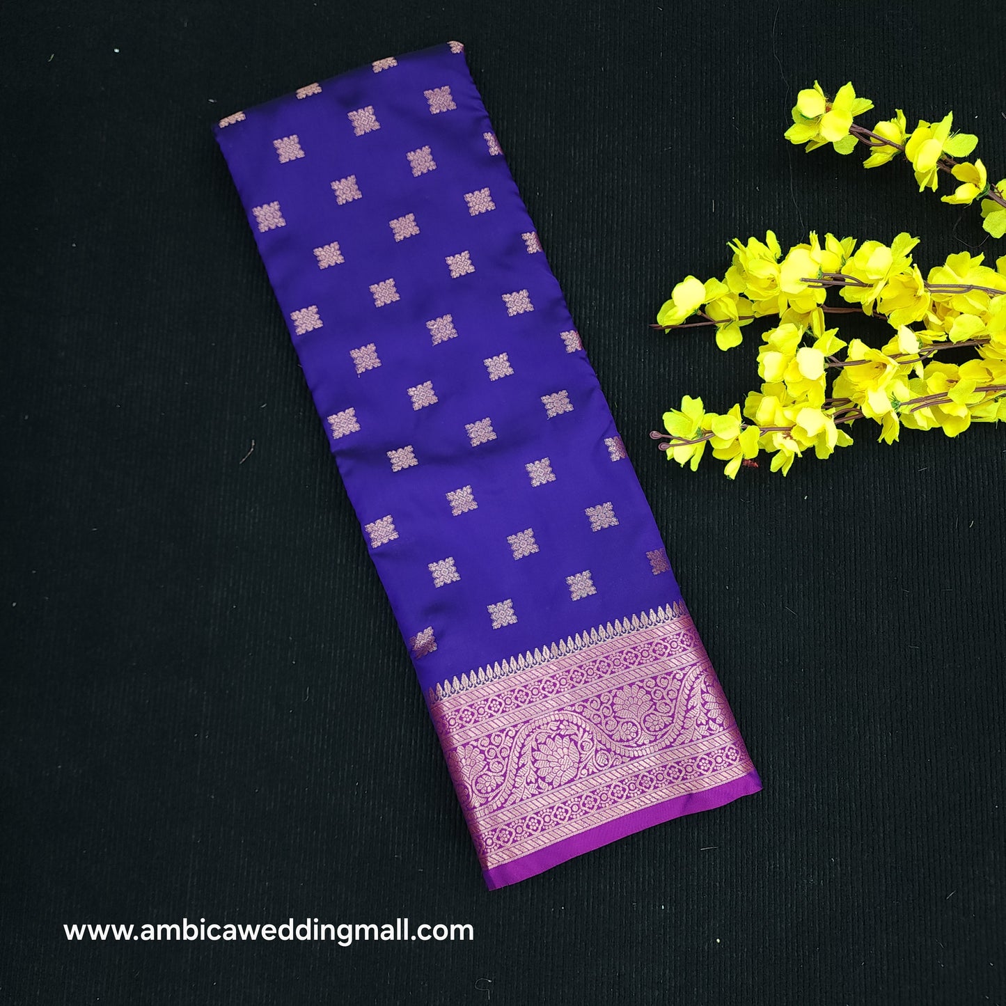 Banaras Butta Saree - B750