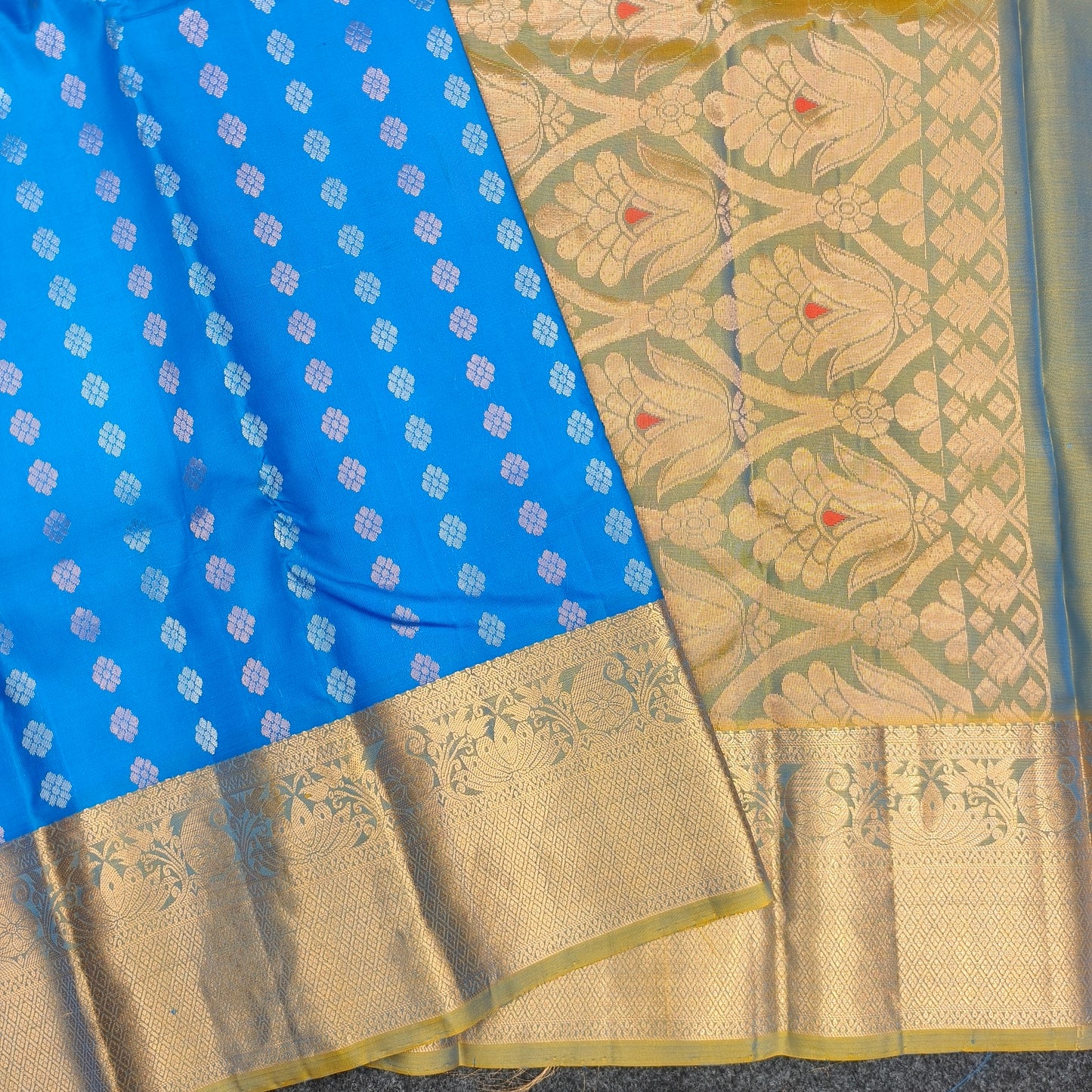 ✨Kanchi Pattu Handloom Butta Saree - Ambica Wedding Mall