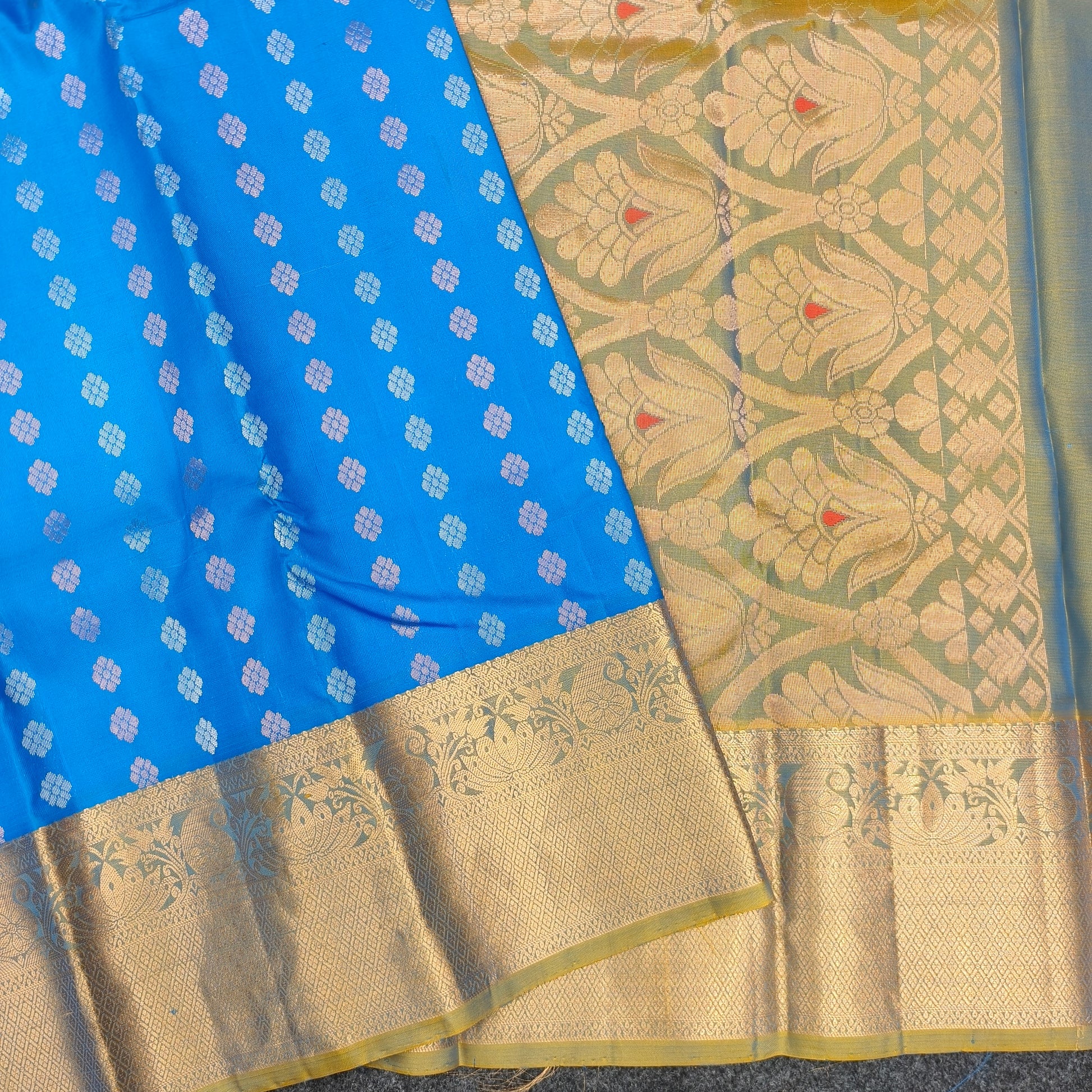 ✨Kanchi Pattu Handloom Butta Saree - Ambica Wedding Mall
