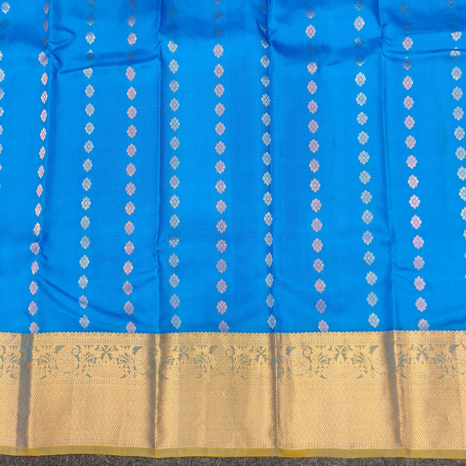 ✨Kanchi Pattu Handloom Butta Saree - Ambica Wedding Mall