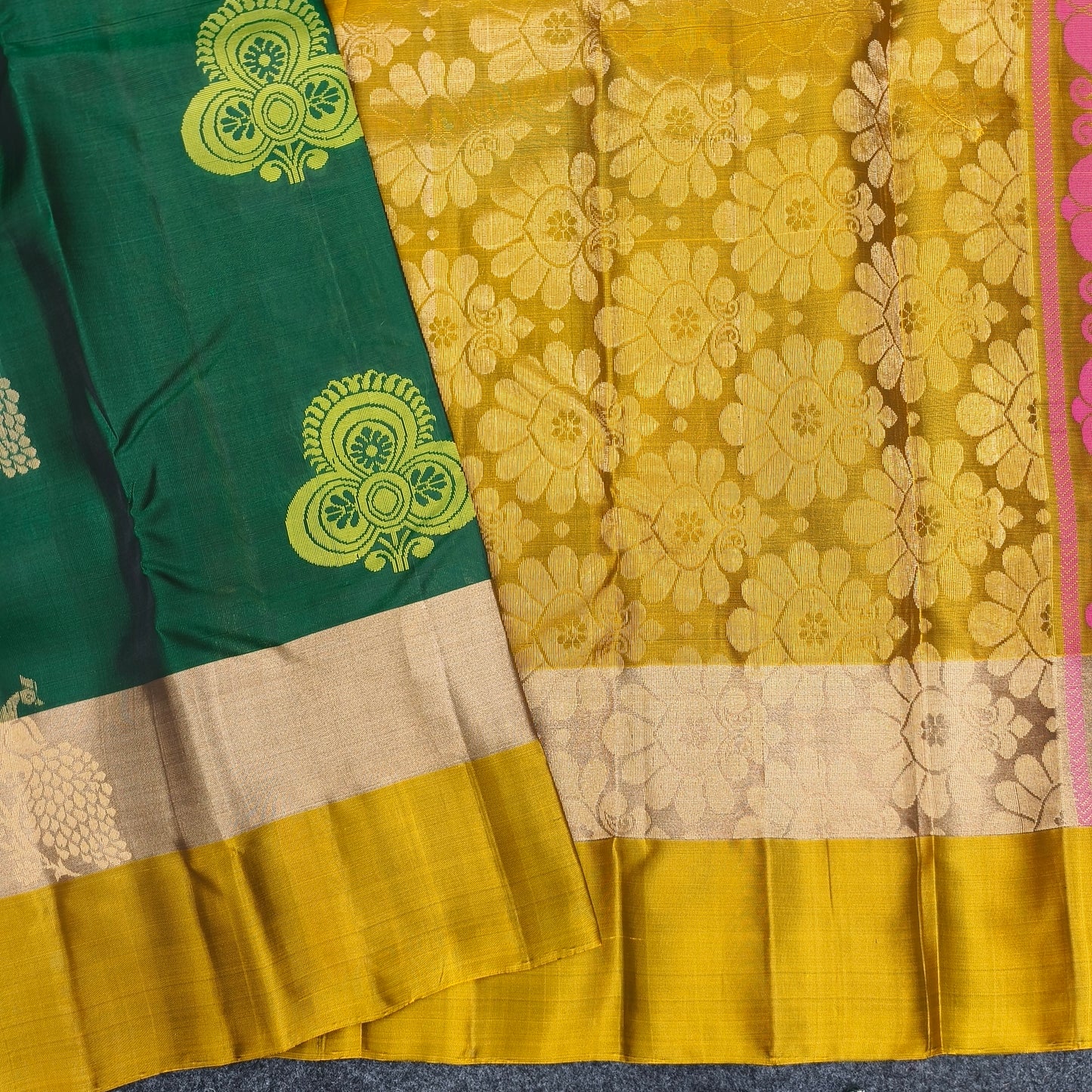 ✨Kanchi Pattu Bentex Border Saree - Ambica Wedding Mall