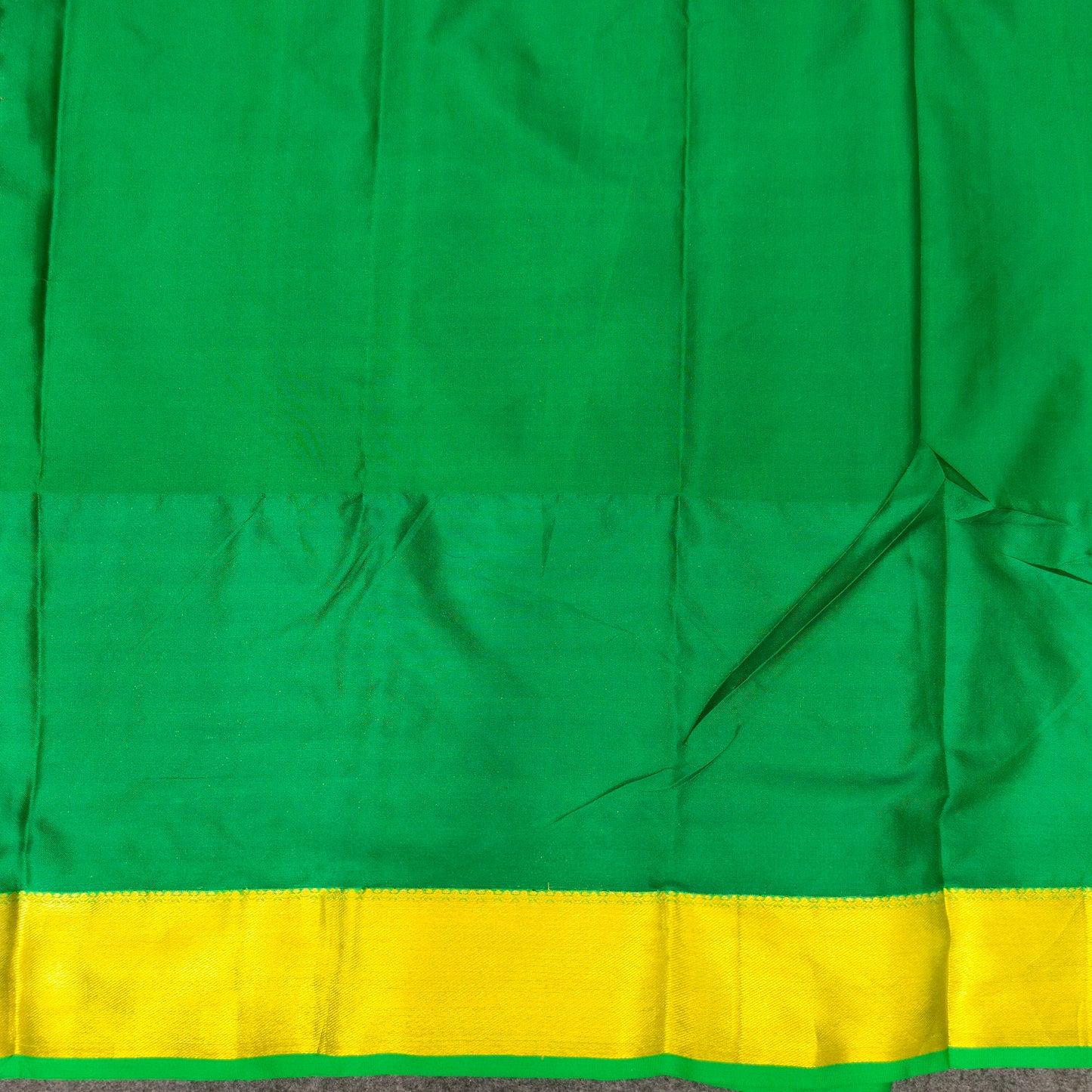 Kanchi Pattu Brocade Halfmix Saree - Ambica Wedding Mall