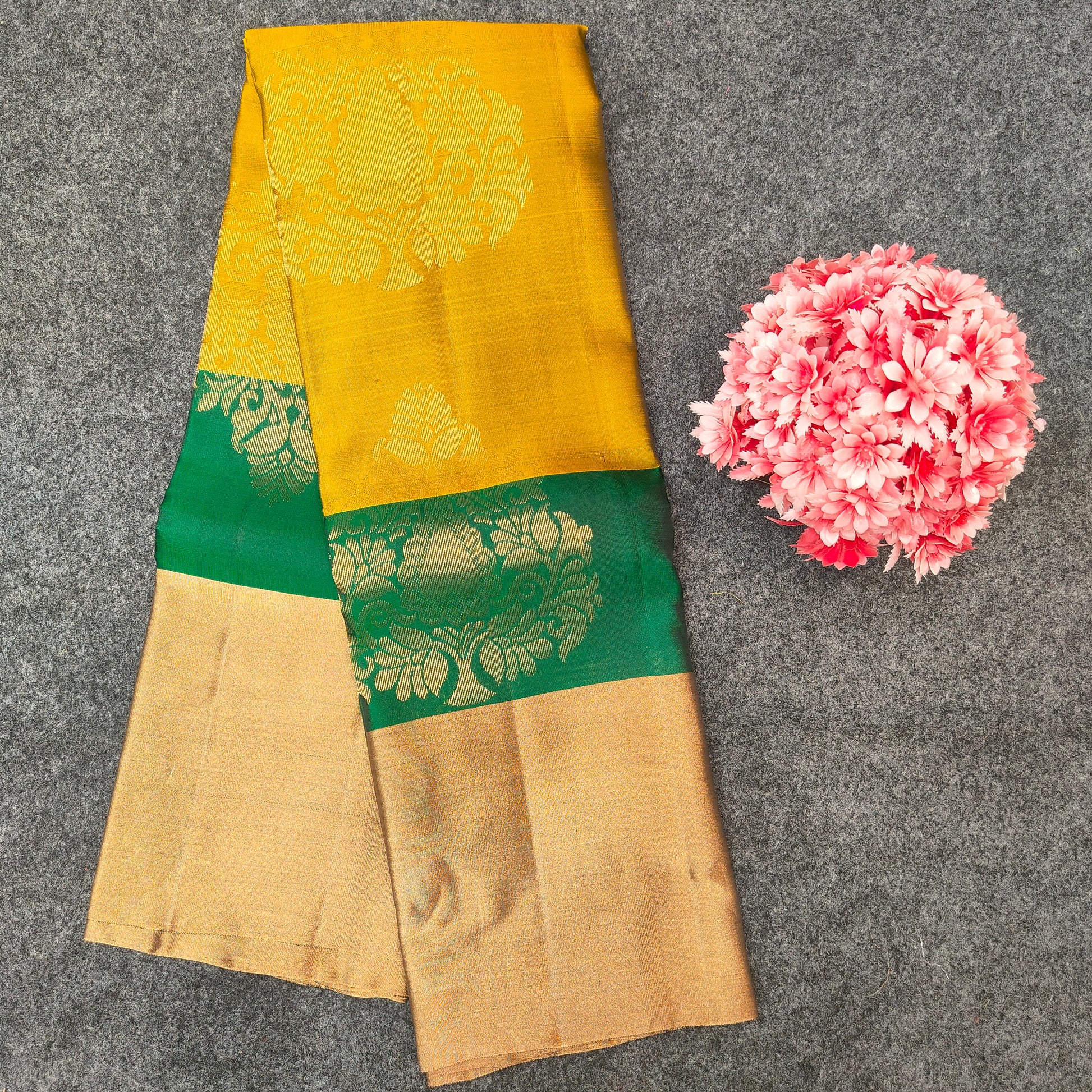 ✨Kanchi Pattu Bentex Border Saree - Ambica Wedding Mall