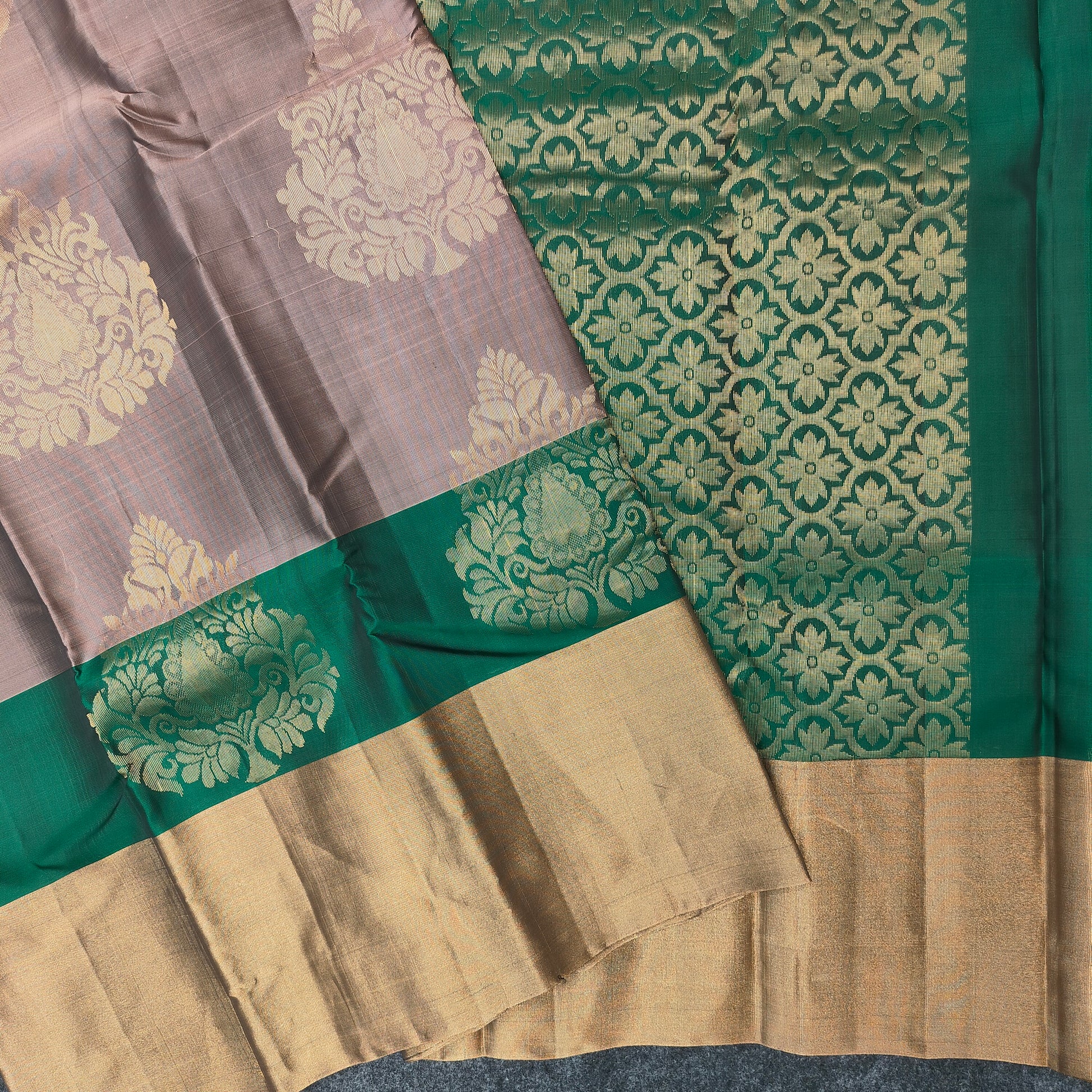 ✨Kanchi Pattu Bentex Border Saree - Ambica Wedding Mall