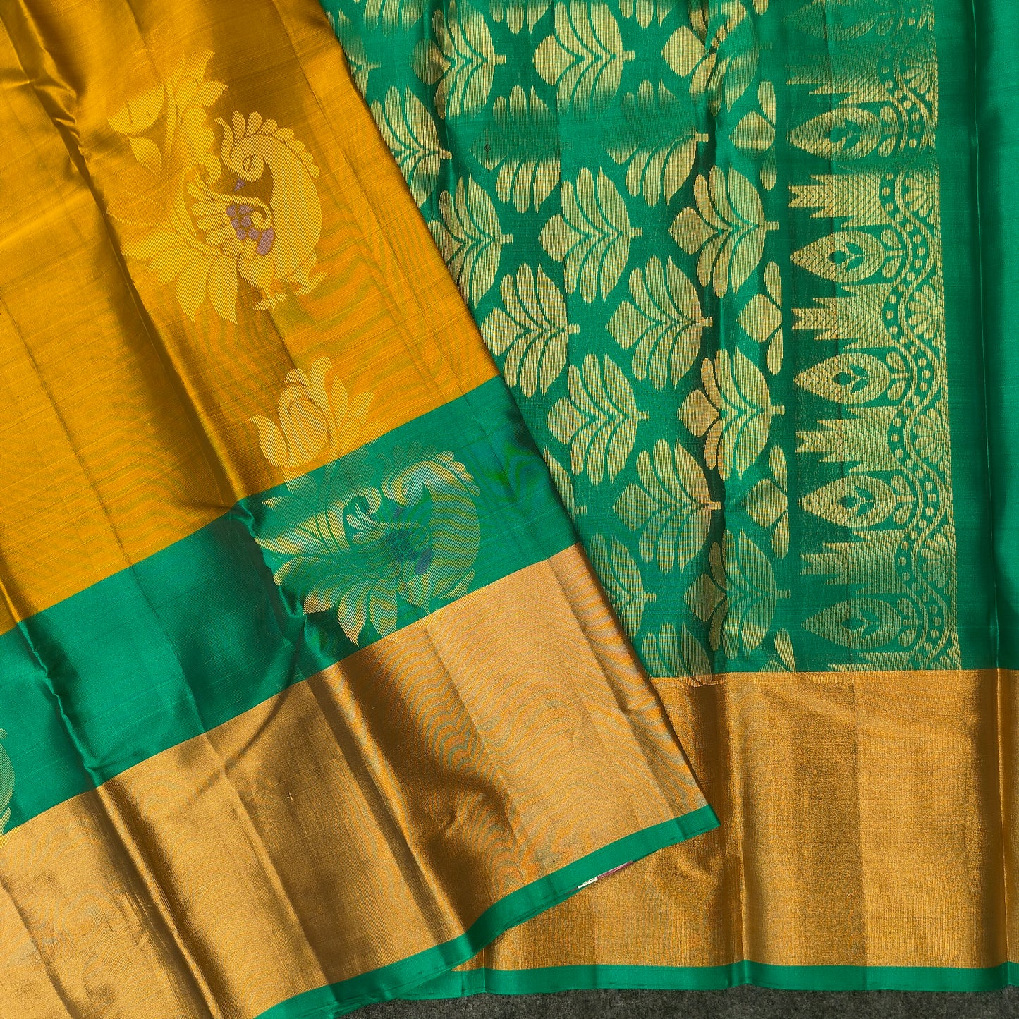 ✨Kanchi Pattu Bentex Border Saree - Ambica Wedding Mall