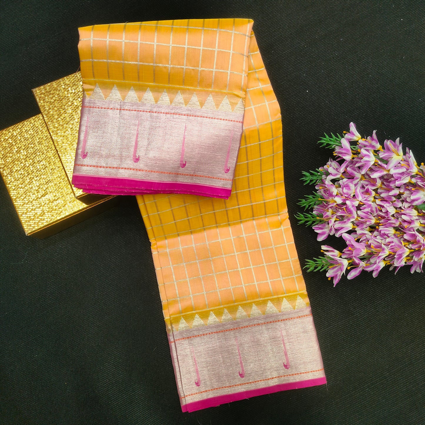 Pure Venkatagiri Handloom Buta saree - Ambica Wedding Mall