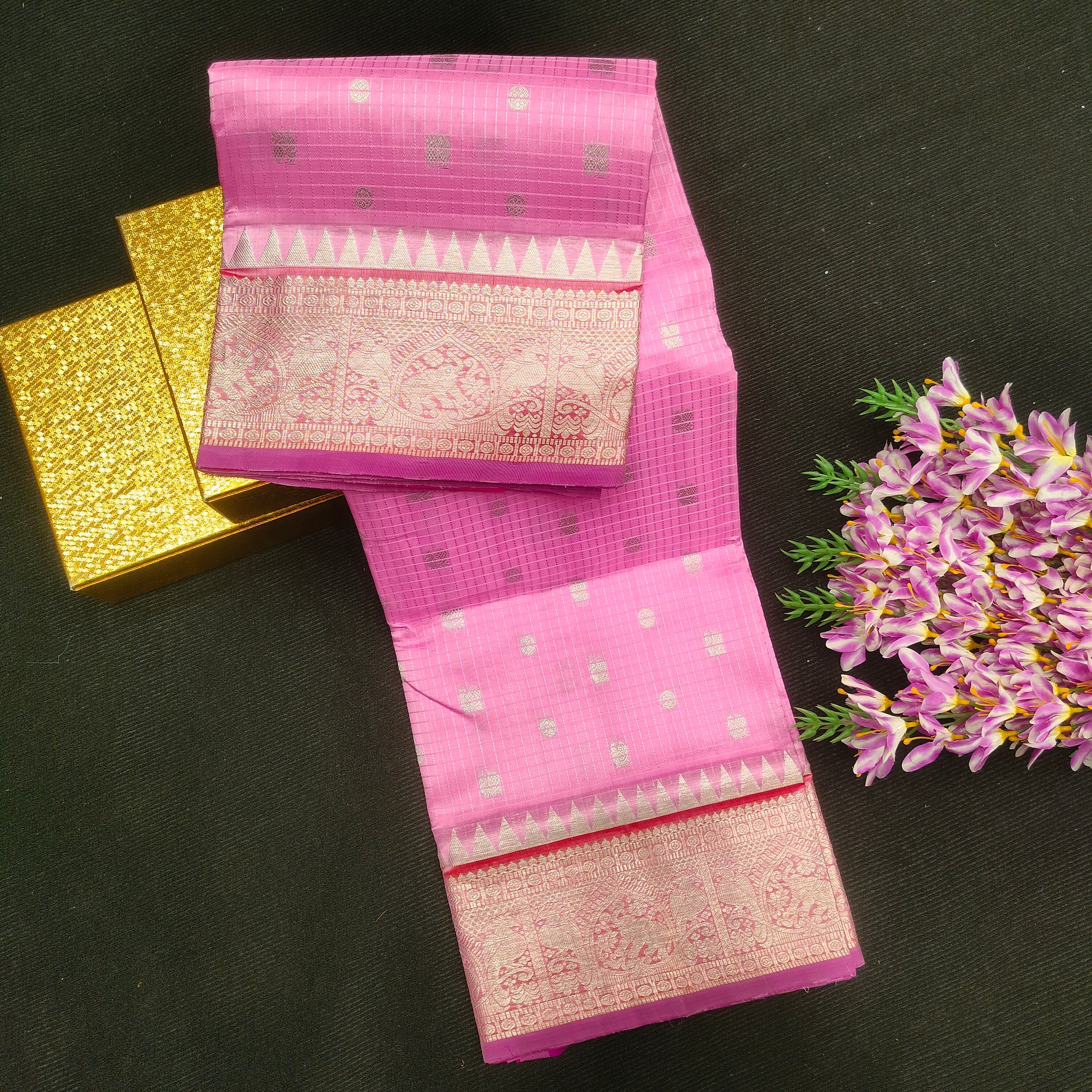 Pure Venkatagiri Handloom Buta saree - Ambica Wedding Mall