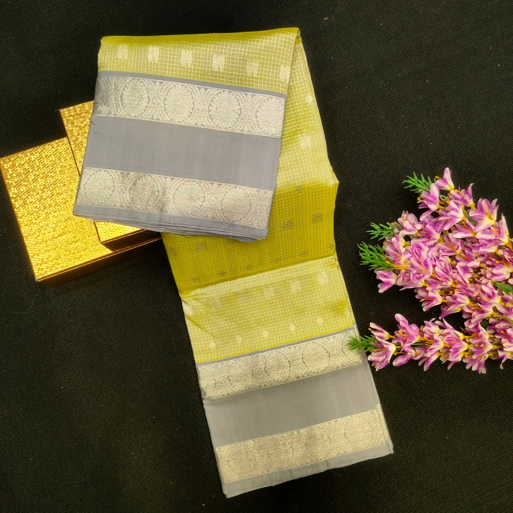 Pure Venkatagiri Handloom Buta saree - Ambica Wedding Mall
