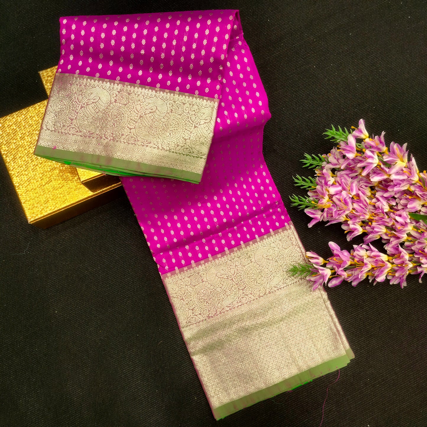 Pure Venkatagiri Handloom Buta saree - Ambica Wedding Mall