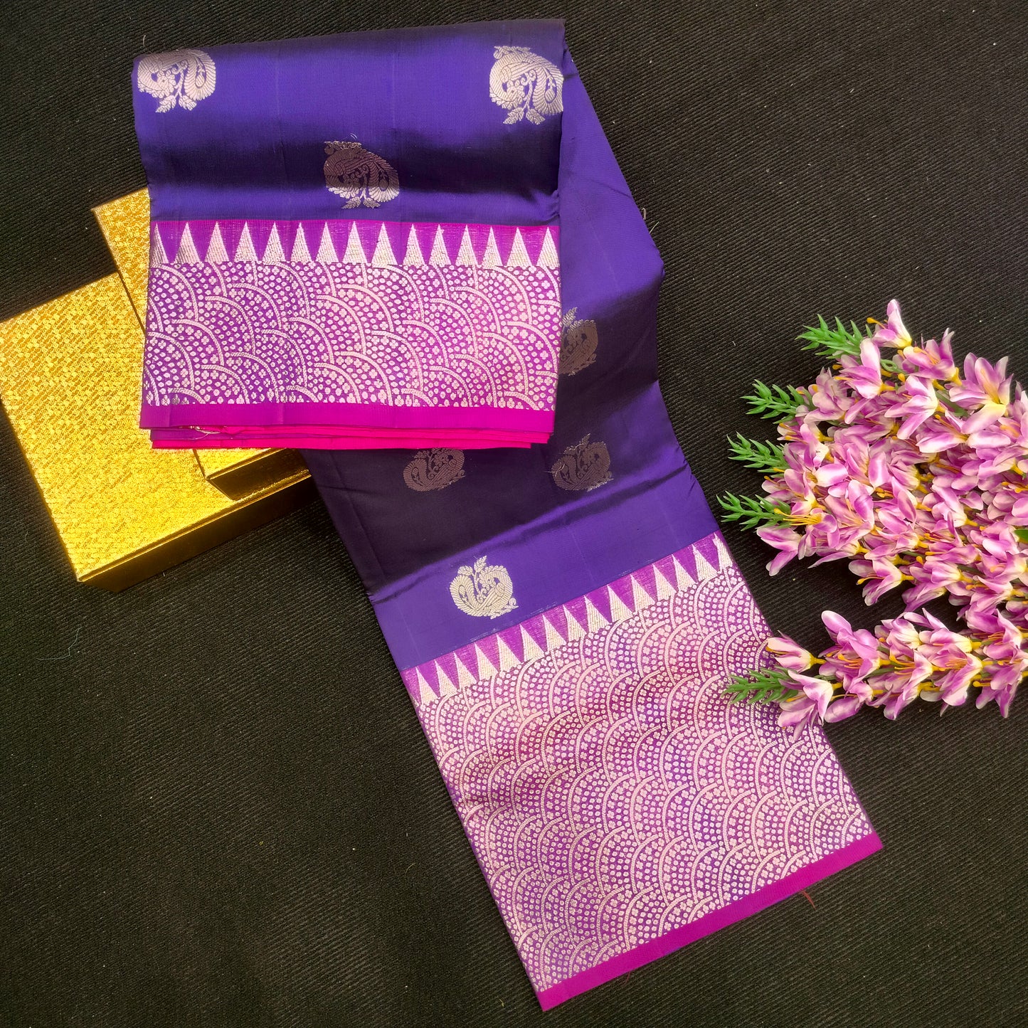 Pure Venkatagiri Handloom Buta saree - Ambica Wedding Mall