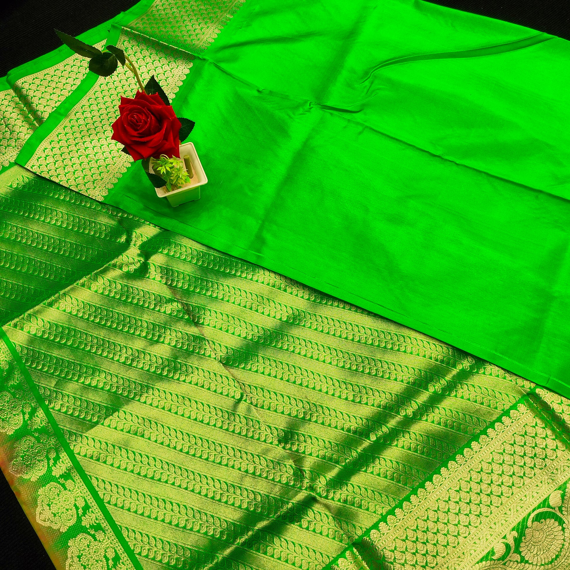 Pure Venkatagiri Handloom Buta saree - Ambica Wedding Mall