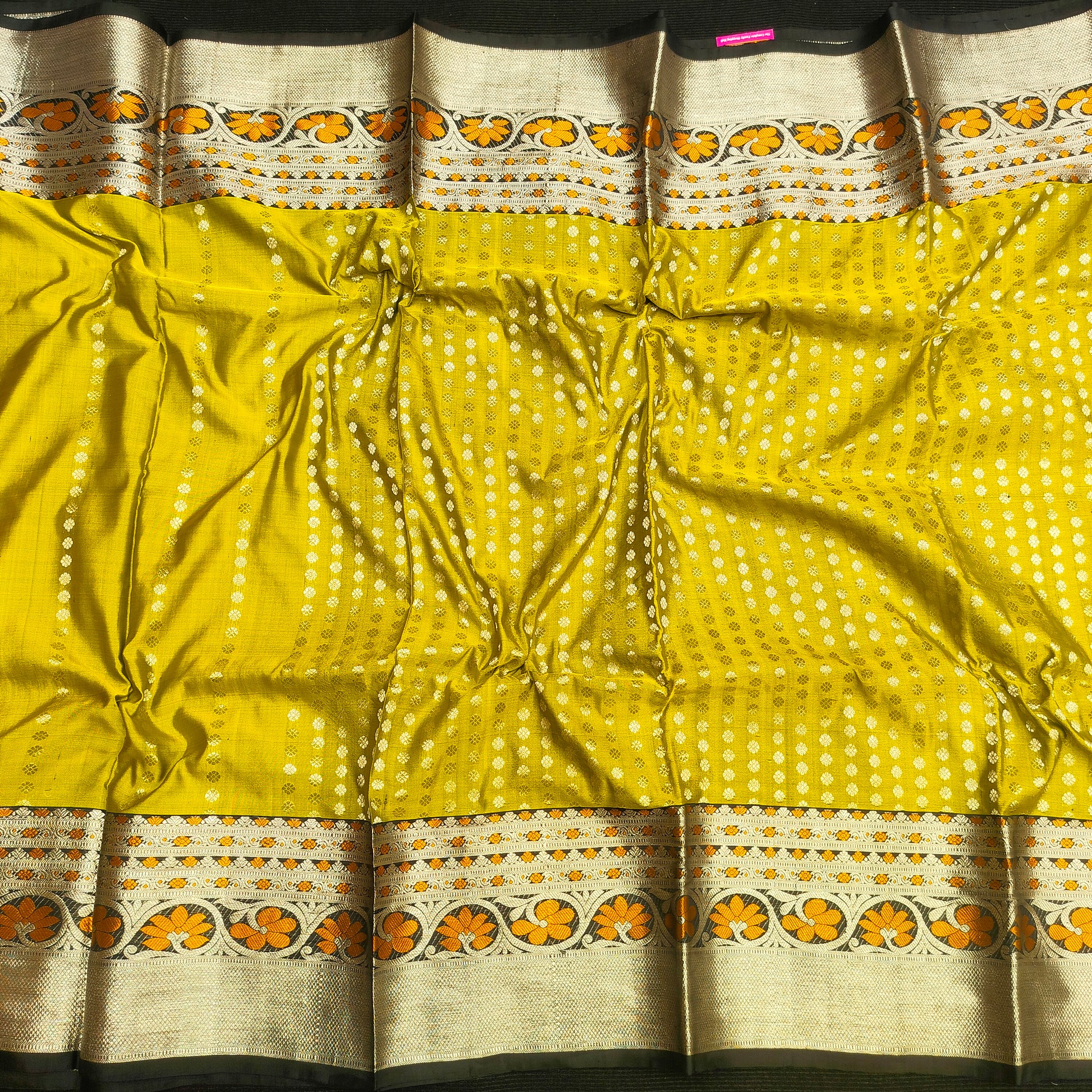 Pure Venkatagiri Handloom Buta saree - Ambica Wedding Mall