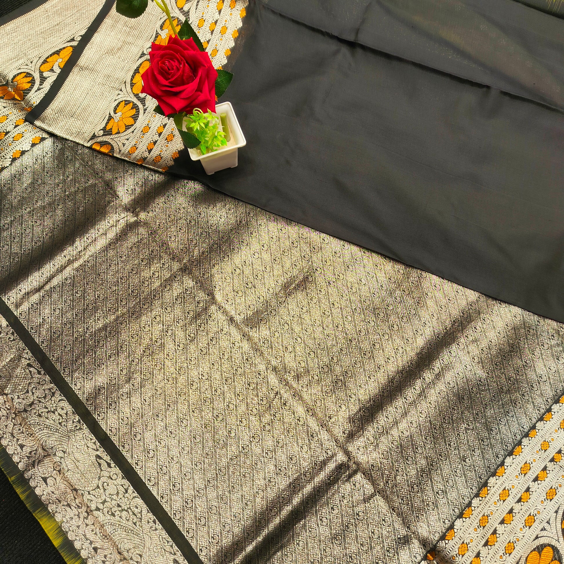 Pure Venkatagiri Handloom Buta saree - Ambica Wedding Mall