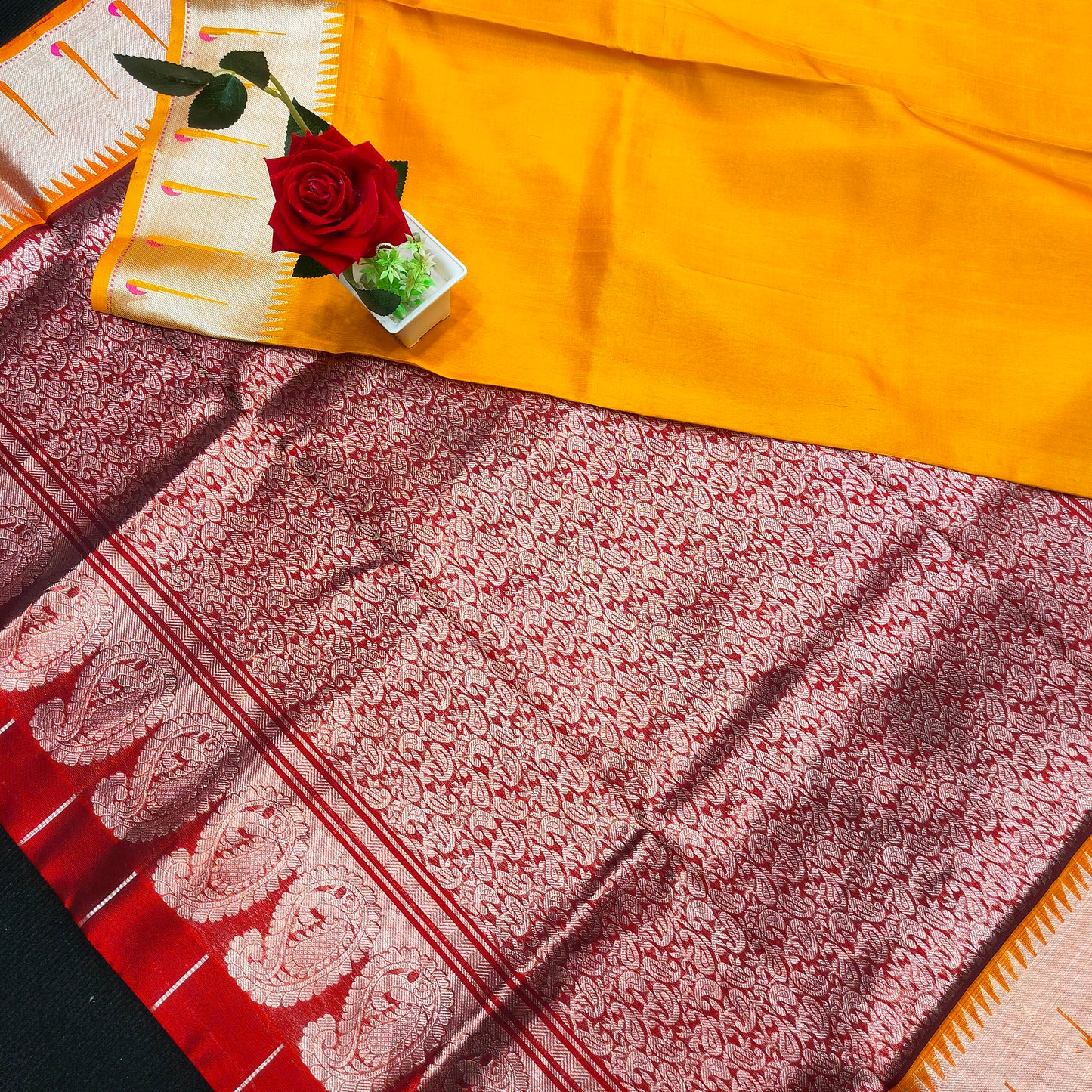 Pure Venkatagiri Handloom Buta saree - Ambica Wedding Mall
