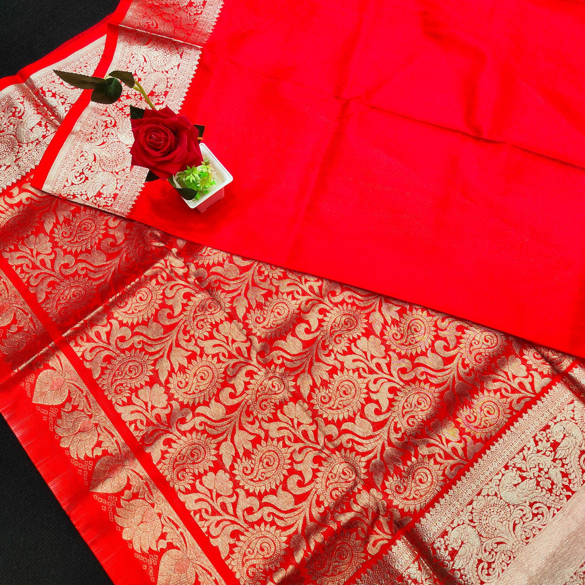 Pure Venkatagiri Handloom Buta saree - Ambica Wedding Mall