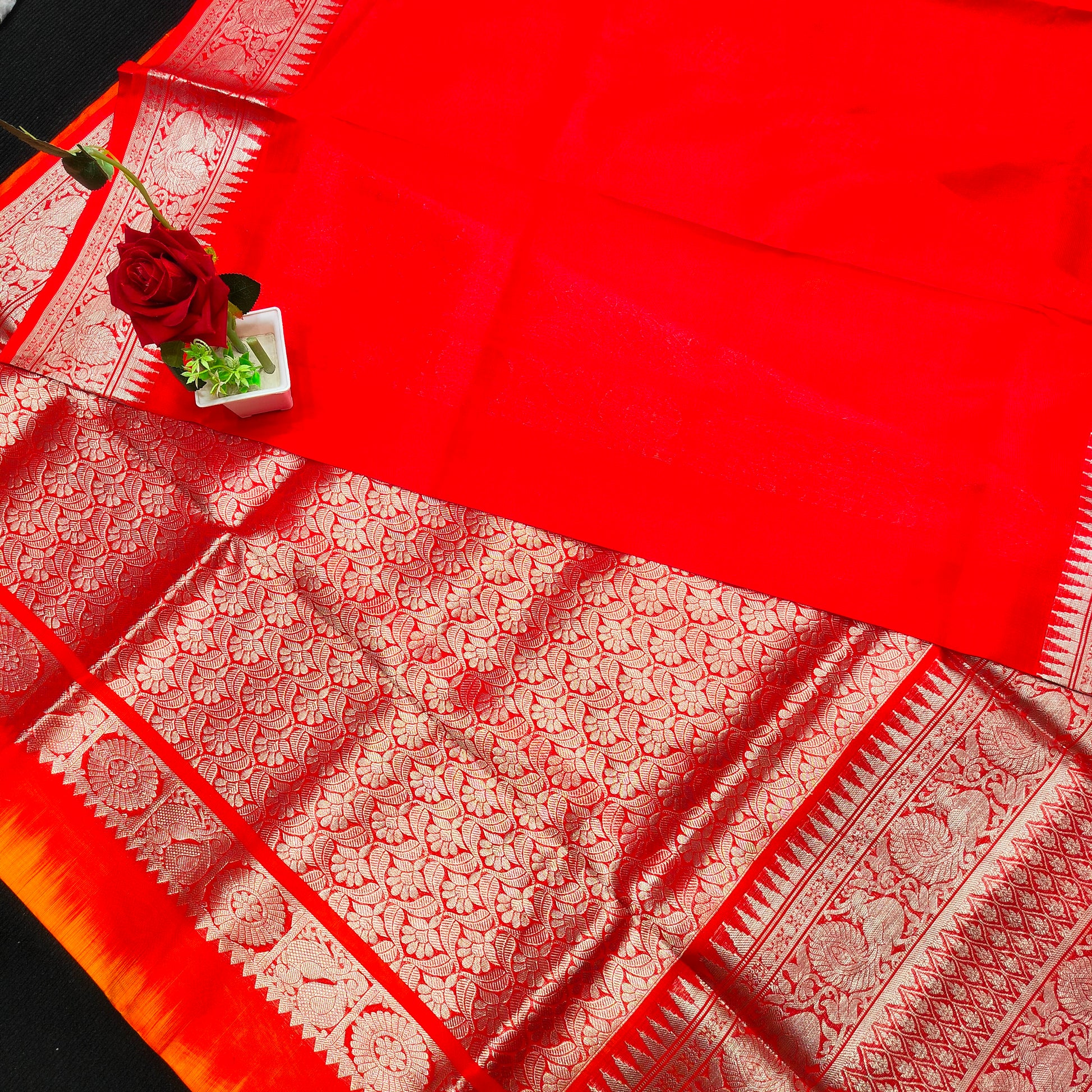 Pure Venkatagiri Handloom Buta saree - Ambica Wedding Mall