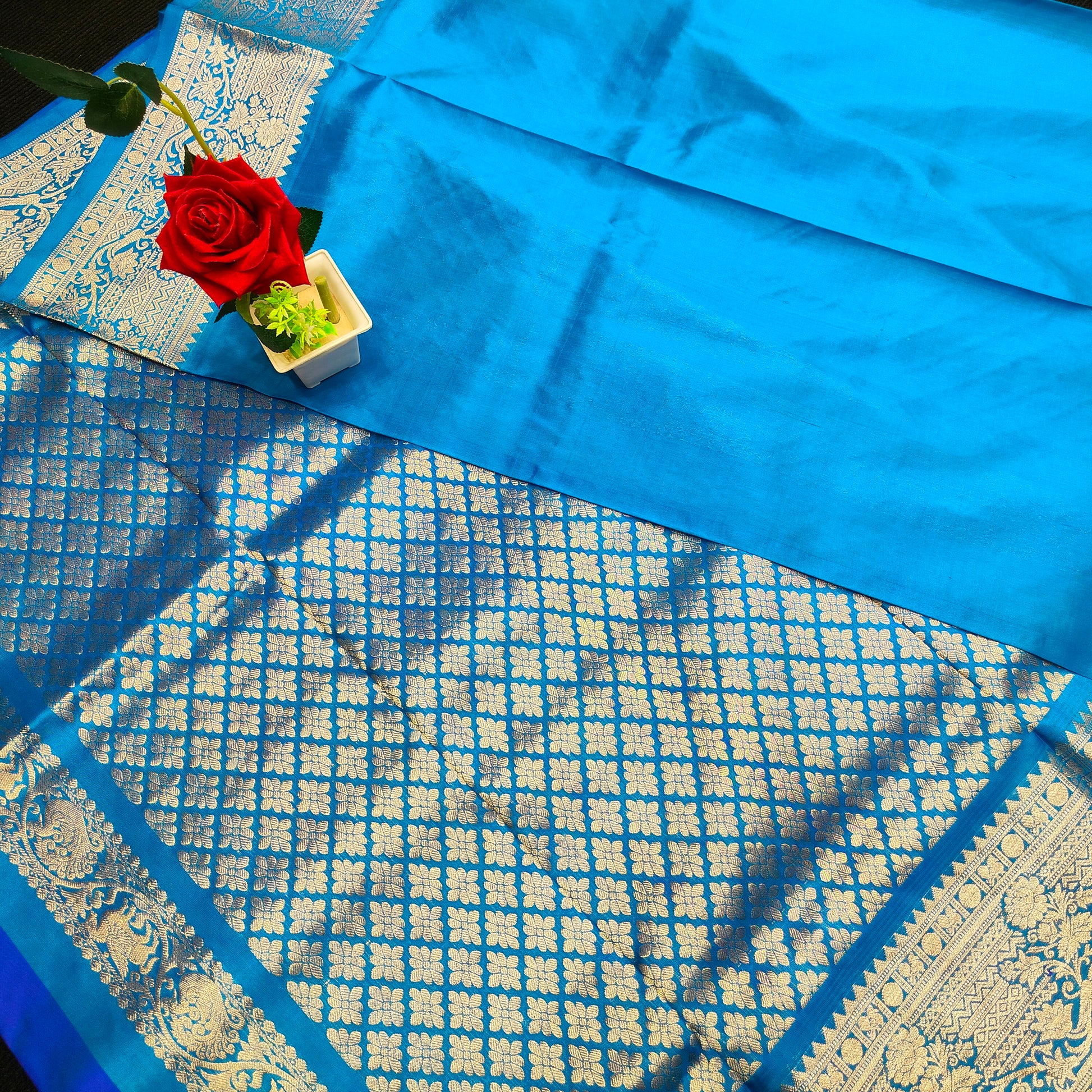 Pure Venkatagiri Handloom Buta saree - Ambica Wedding Mall