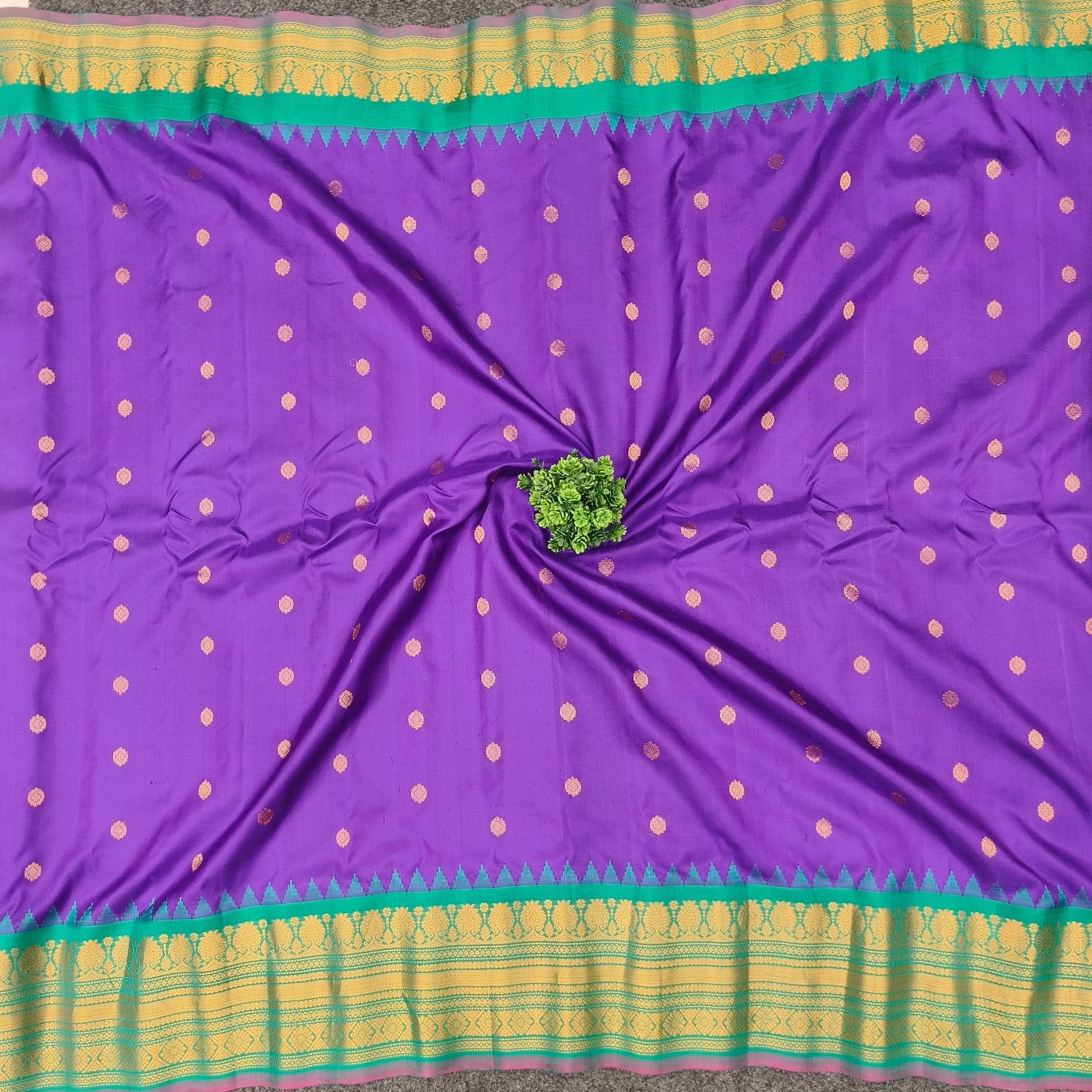 Gadwal Pattu Pure Resham Handloom Saree - Ambica Wedding Mall