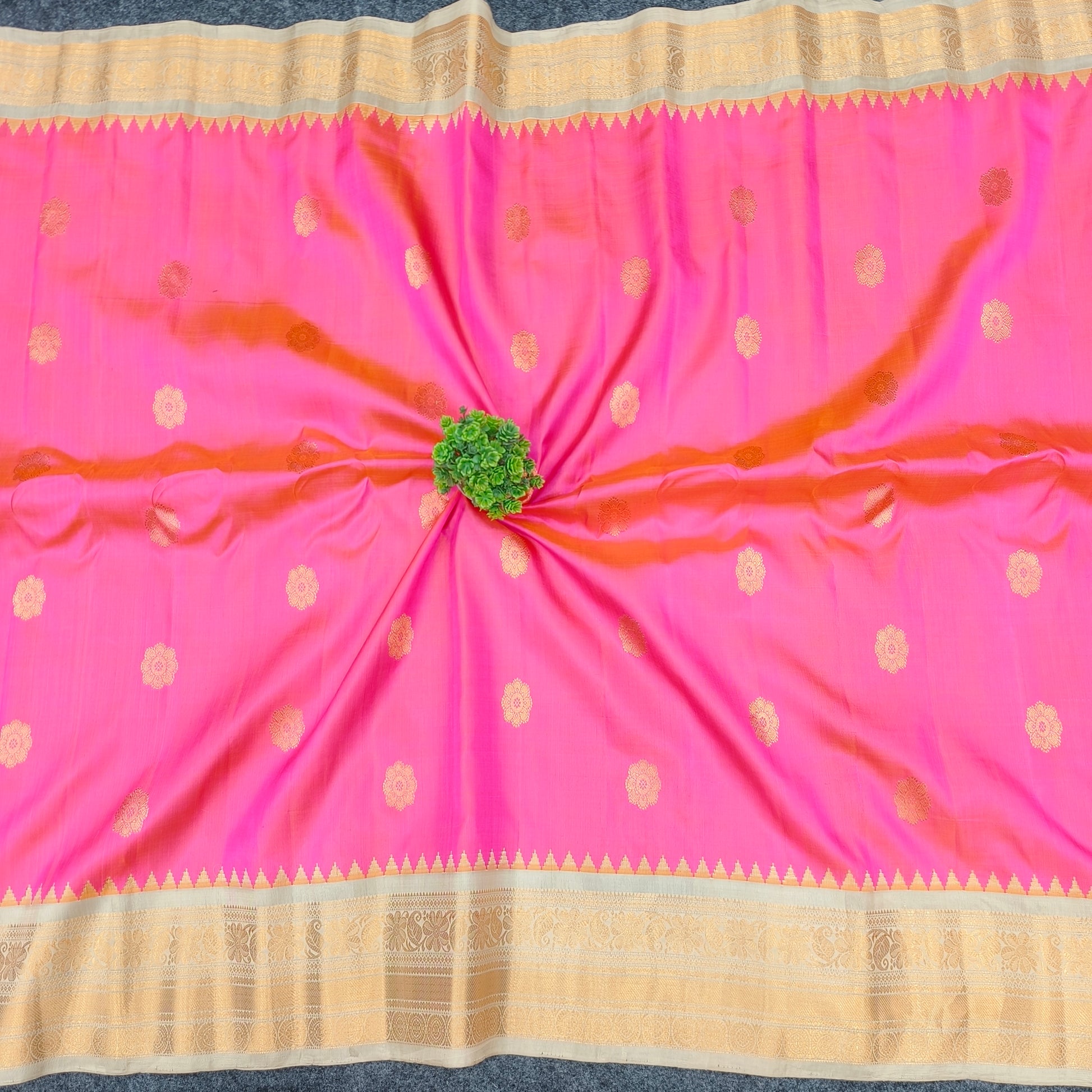 Gadwal Pattu Pure Resham Handloom Saree - Ambica Wedding Mall