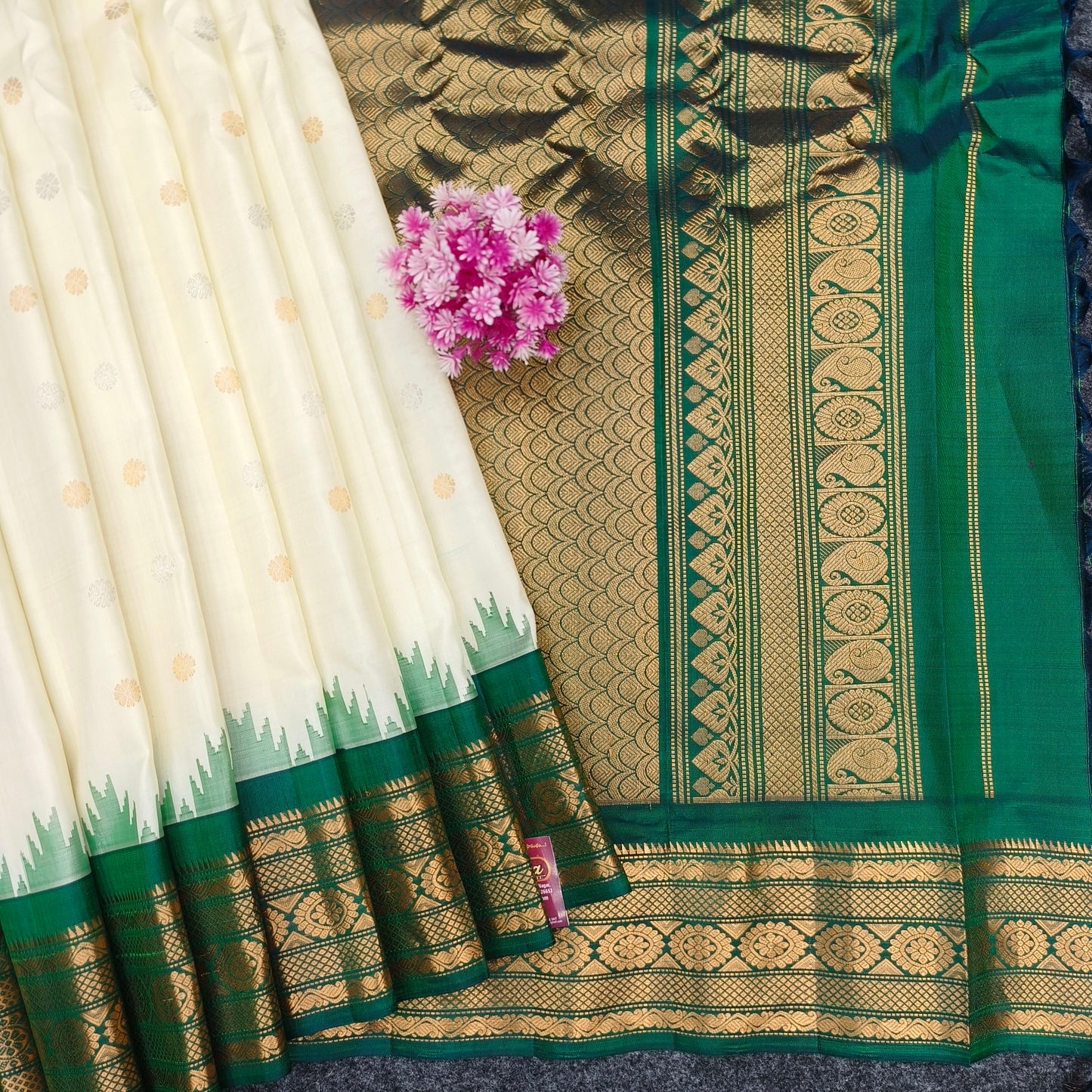 Gadwal Pattu Pure Resham Handloom Saree - Ambica Wedding Mall