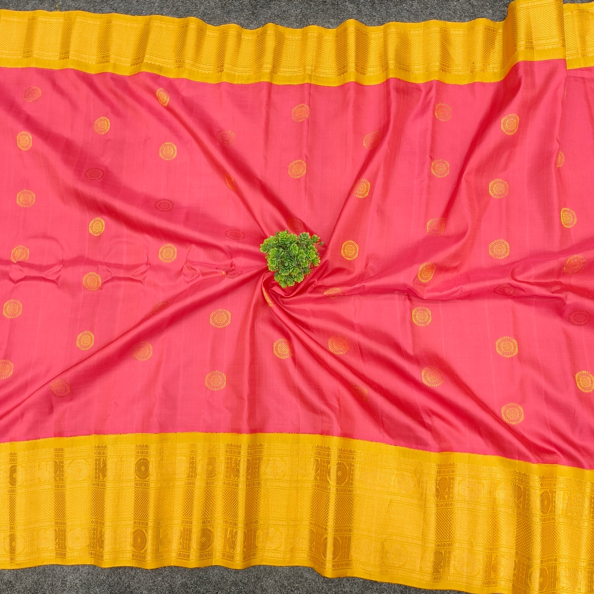 Gadwal Pattu Pure Resham Handloom Saree - Ambica Wedding Mall