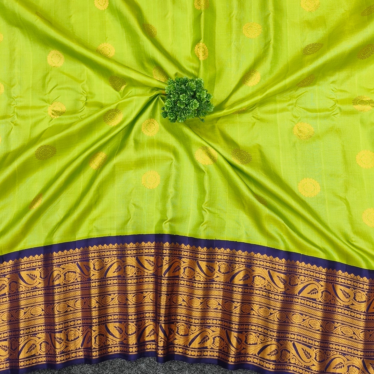 Gadwal Pattu Gadwal Pattu Pure Resham Handloom Saree - Ambica Wedding Mall