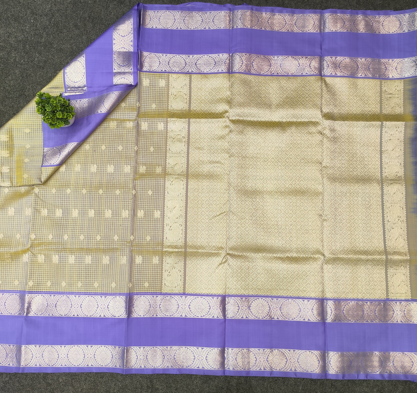 Pure Resham Venkatagiri Handloom saree - Ambica Wedding Mall