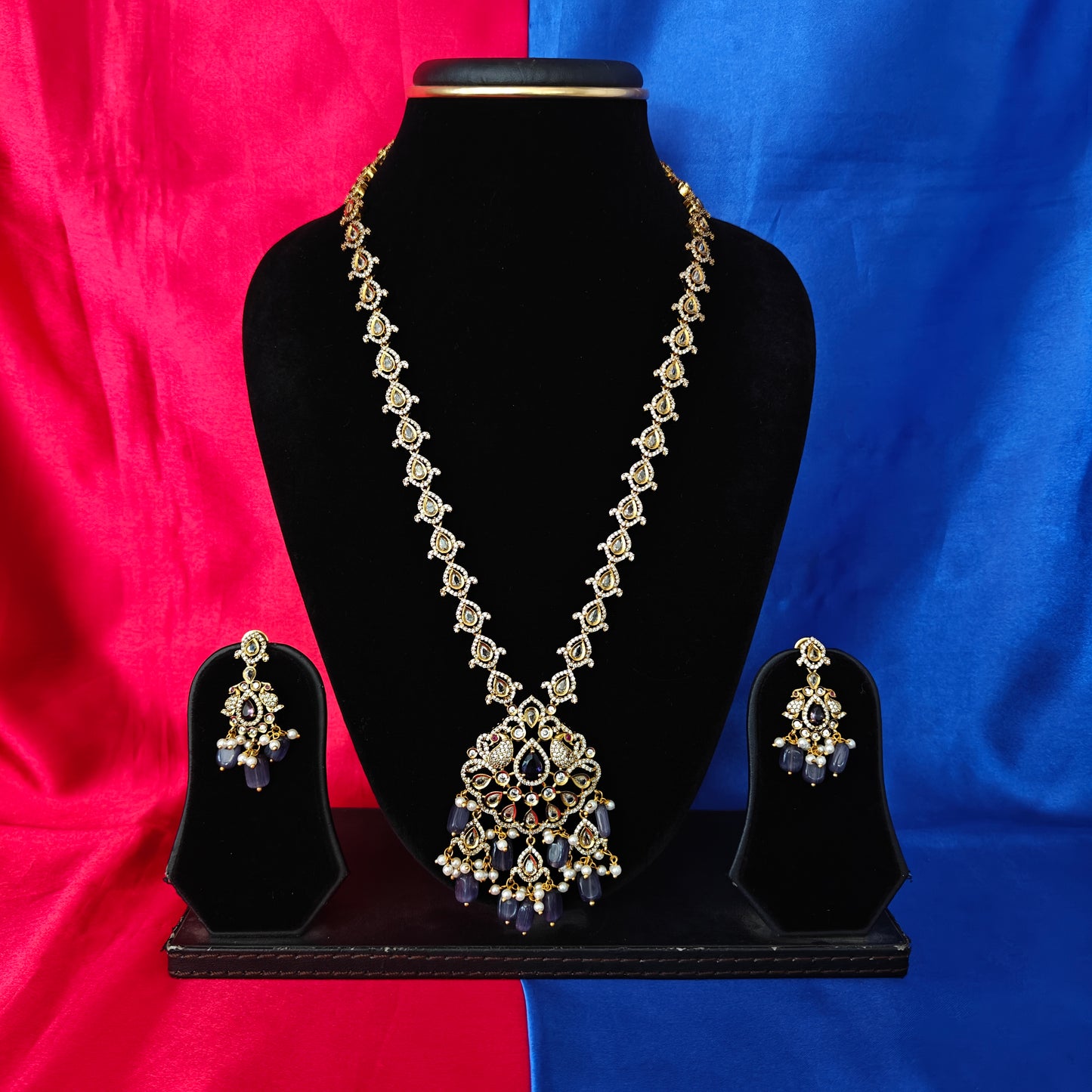 Elegant Victorian Long Necklace In Purple Beads