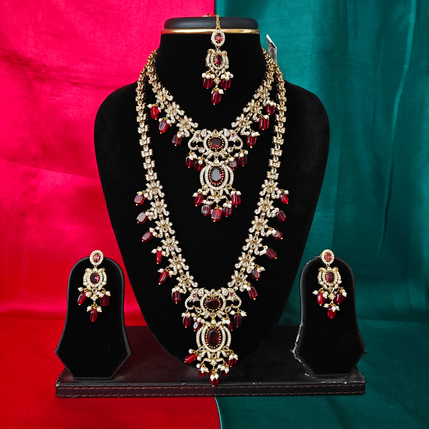 Beautiful Victorian Combo Set In Maroon Beads