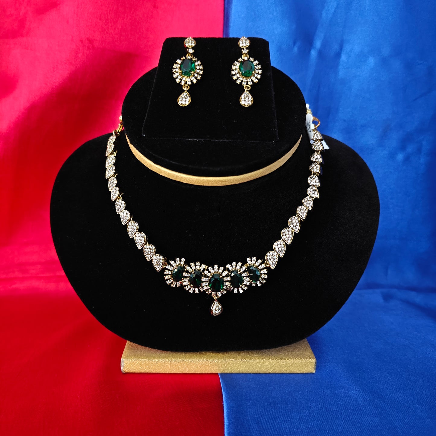 Beautiful Mini Haaram In Green Stone