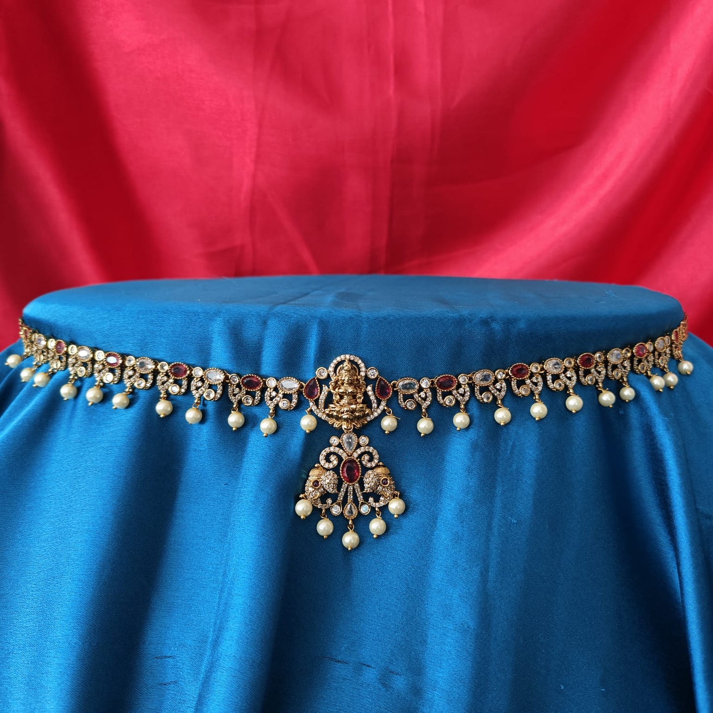 Beautiful Victorian Chain Type Vaddanam With Laxmi Idol