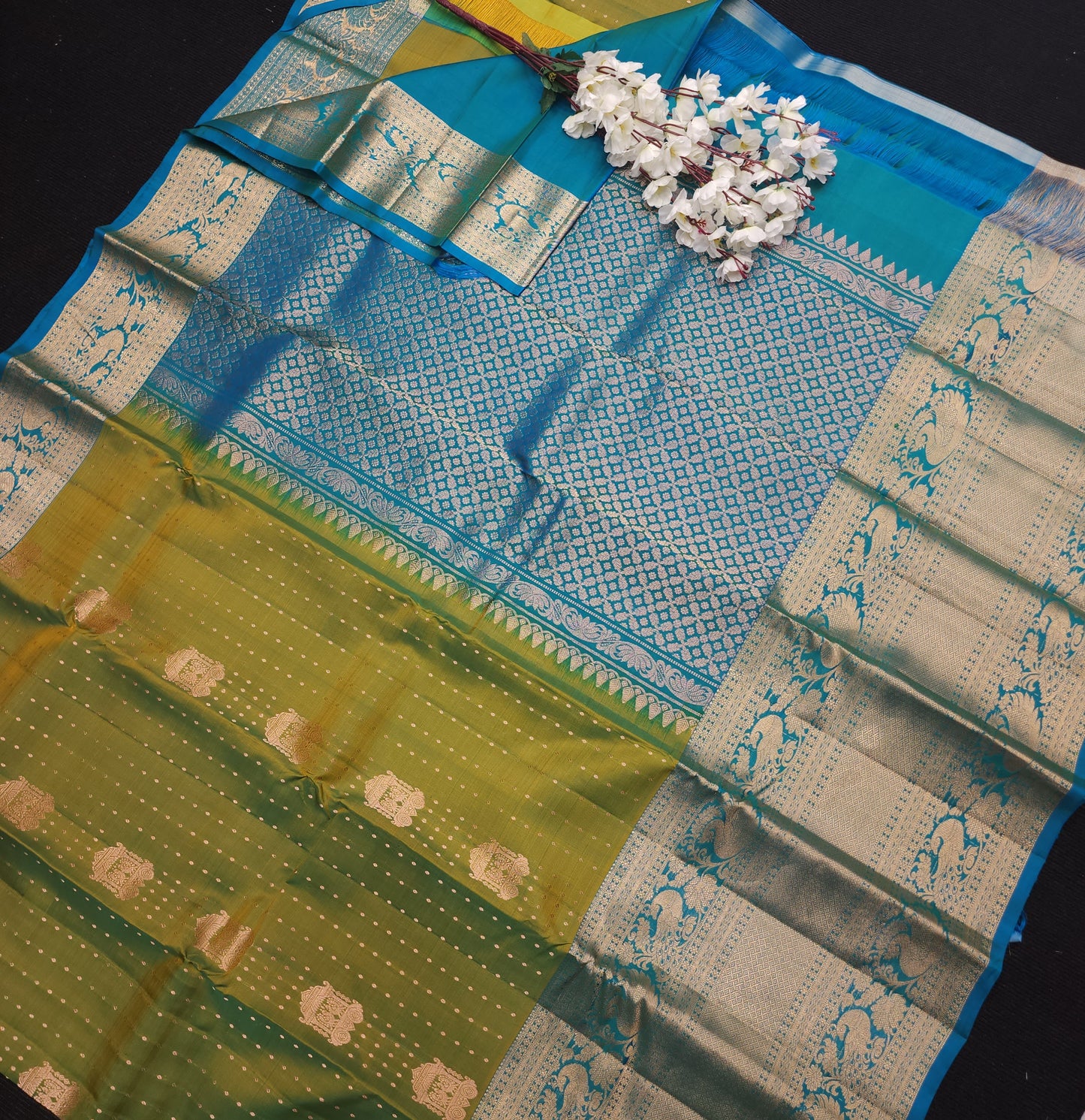 Kanchi Pattu Handloom Butta Light Weight Saree