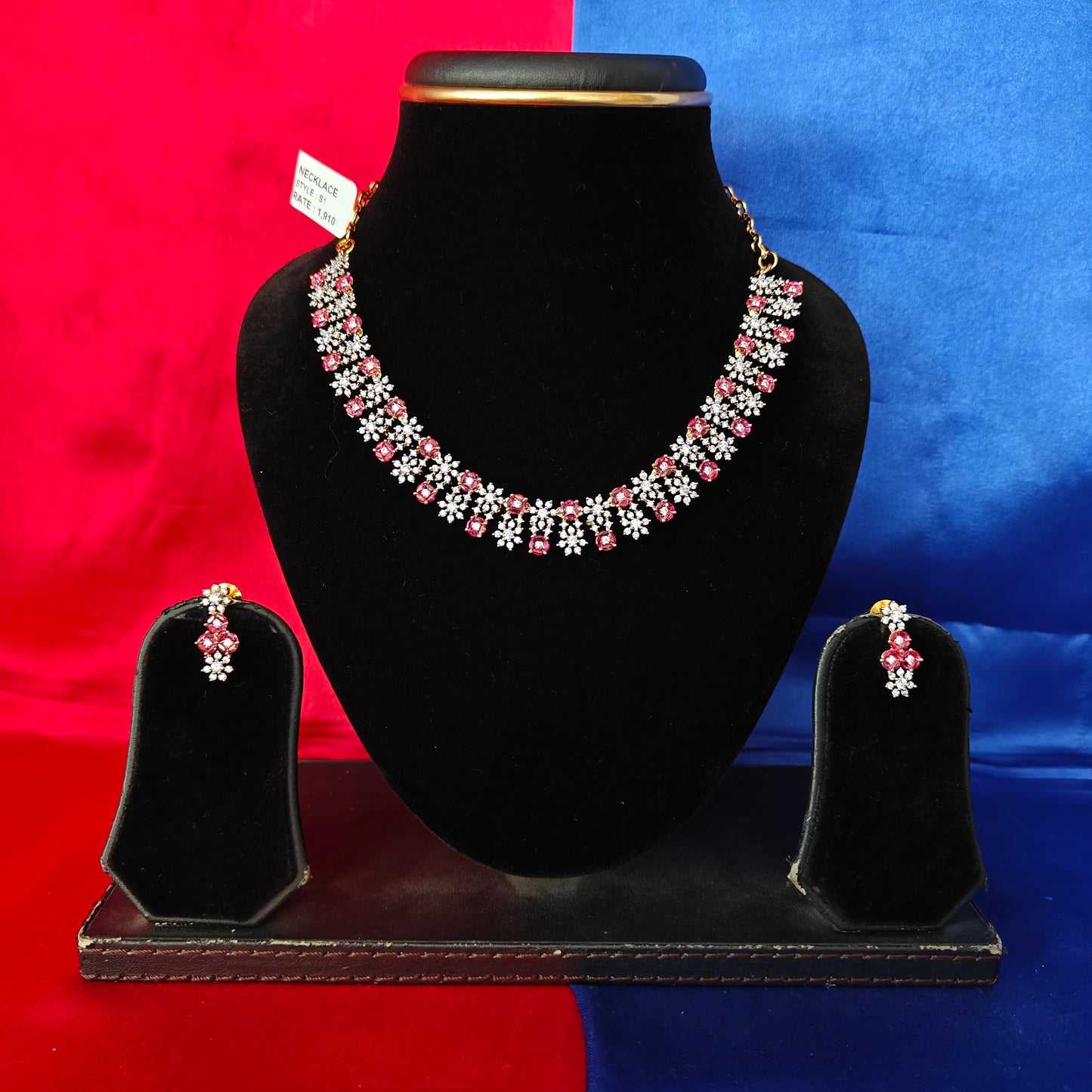 Beautiful GJ Short Necklace In Ruby Stone