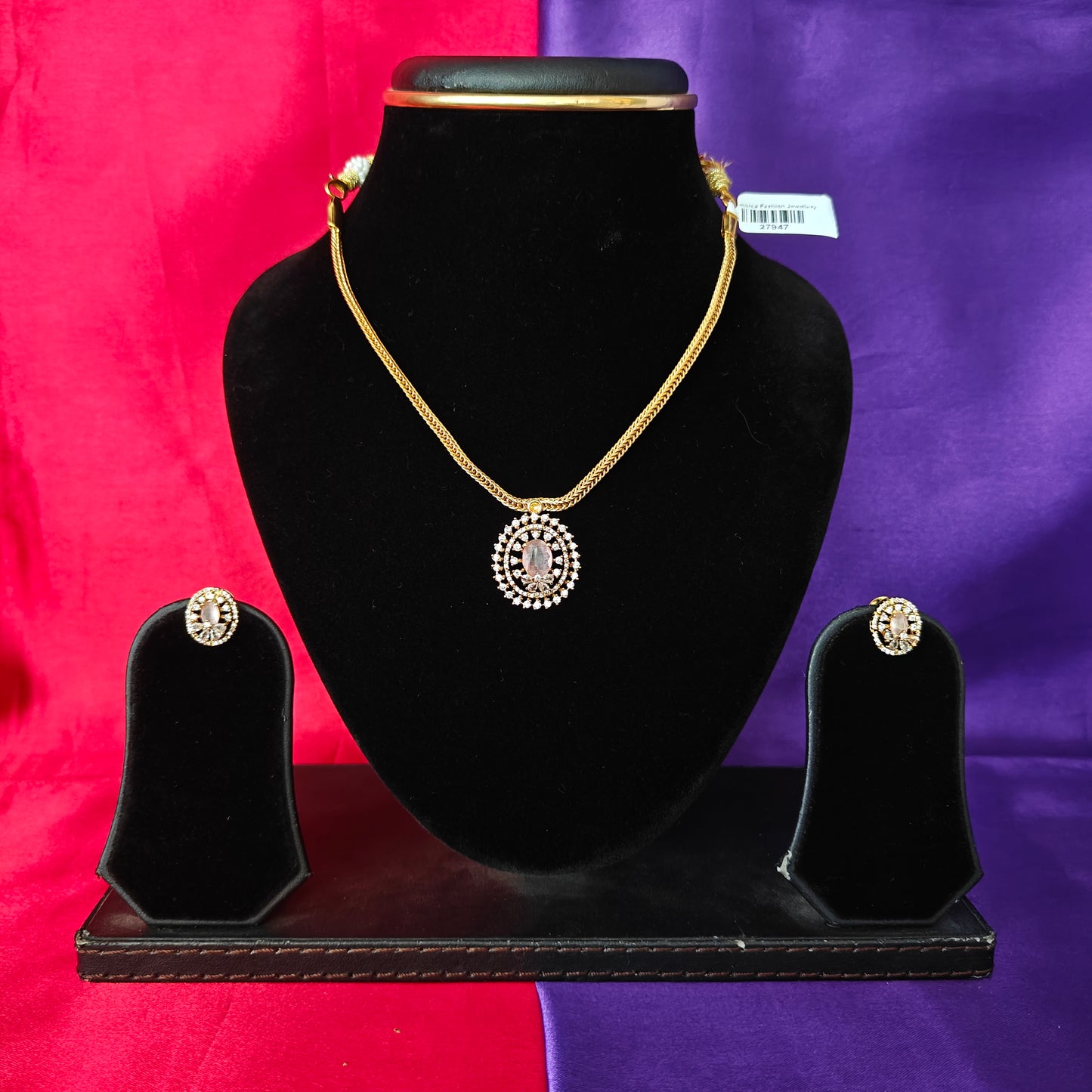 Beautiful Simple Non Necklace In Baby Pink Stone