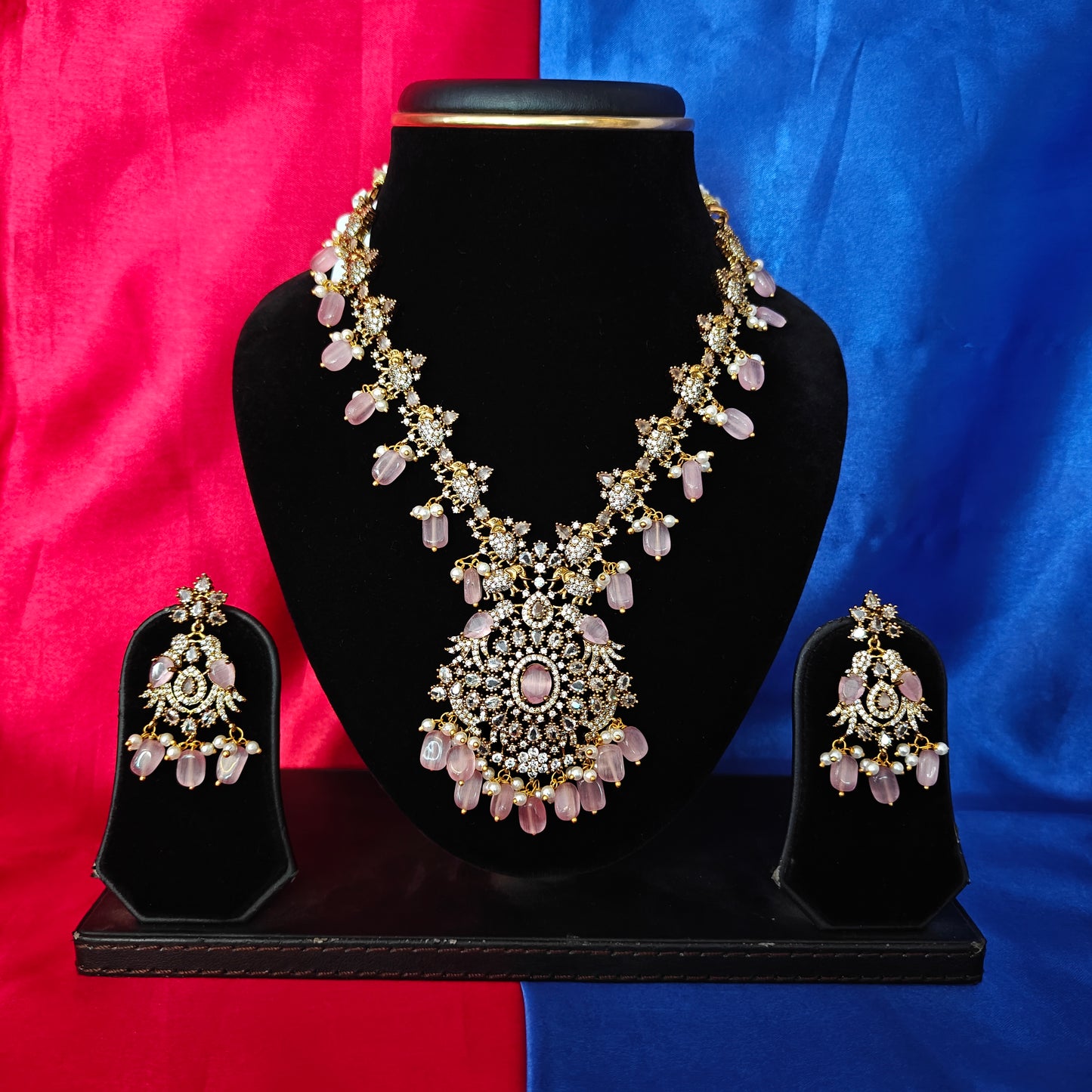 Elegant Victorian Short Necklace In Baby Pink Beads