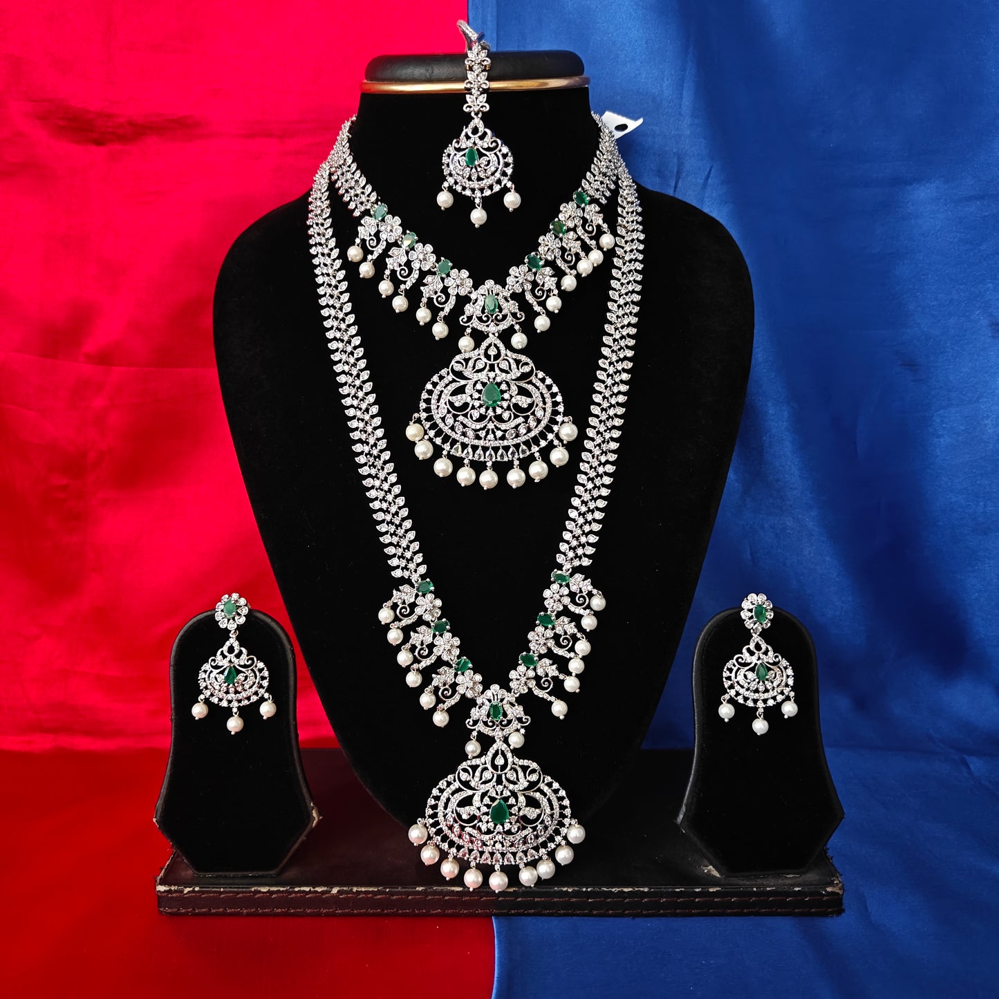Beautiful Silver Combo Set In Green Stone