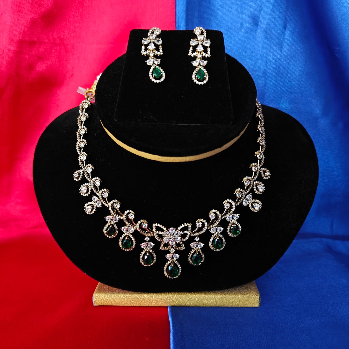 Beautiful Mini Haaram In Green Stone