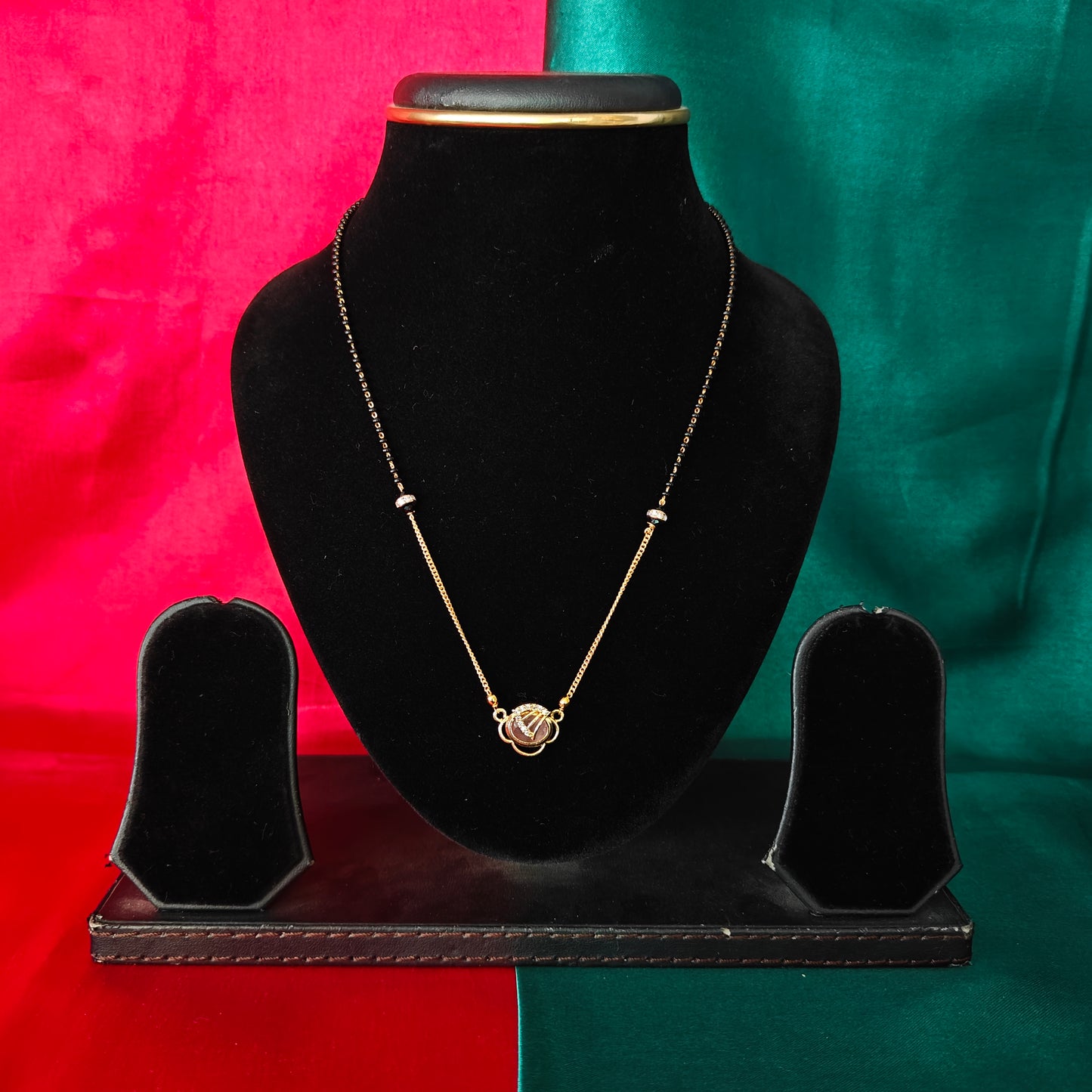 Beautiful Simple Black Beads Short In Baby Pink Stone