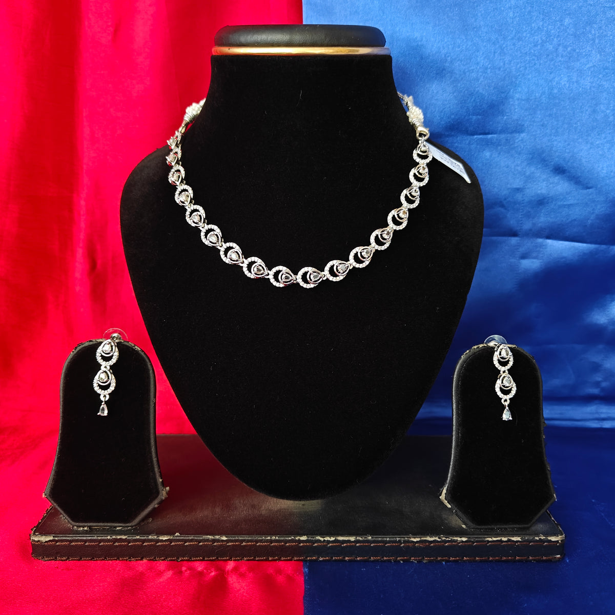 Elegant AD Short Necklace In White Coloured Stone