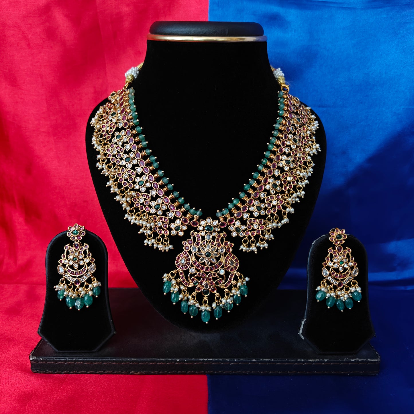 Beautiful Jadau Kundan Guttapusalu Short Necklace