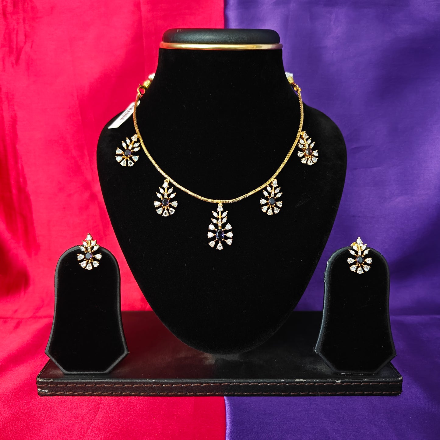 Beautiful Simple Non Necklace In Purple Stone