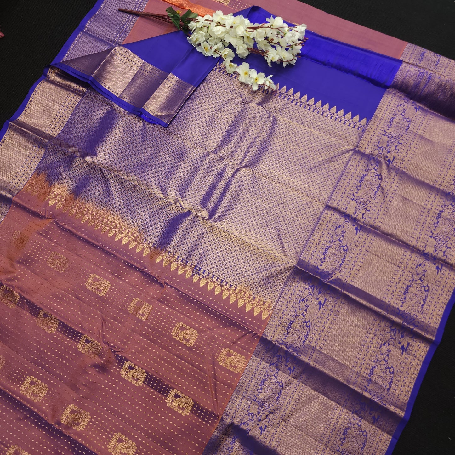 Kanchi Pattu Handloom Butta Light Weight Saree