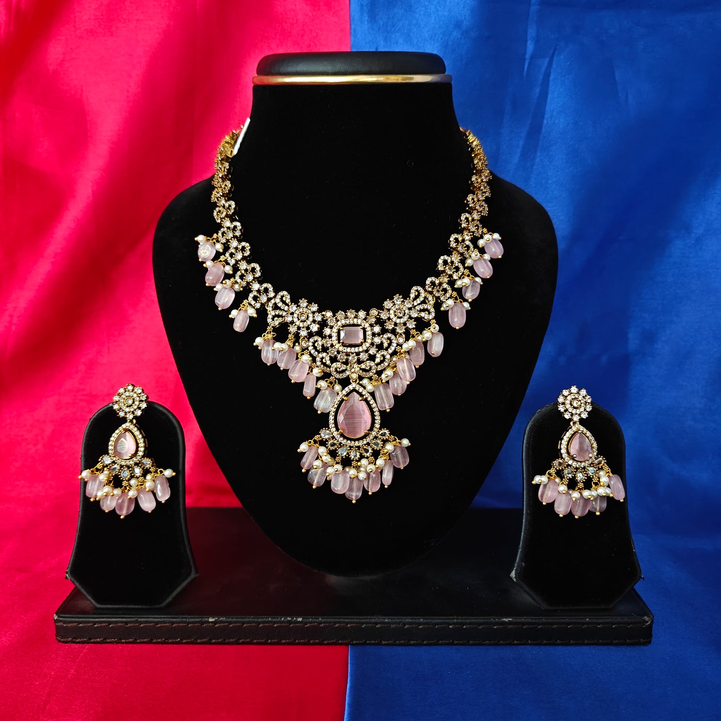 Elegant Victorian Short Necklace In Baby Pink Beads