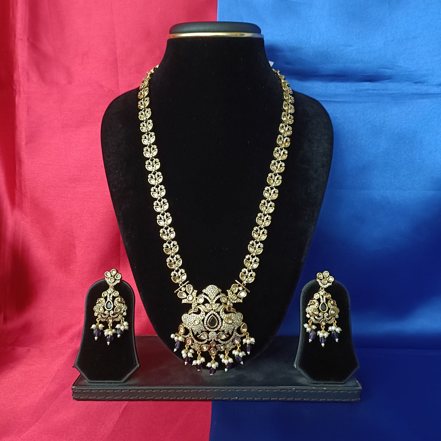 Elegant Victorian Long Necklace In Purple Beads