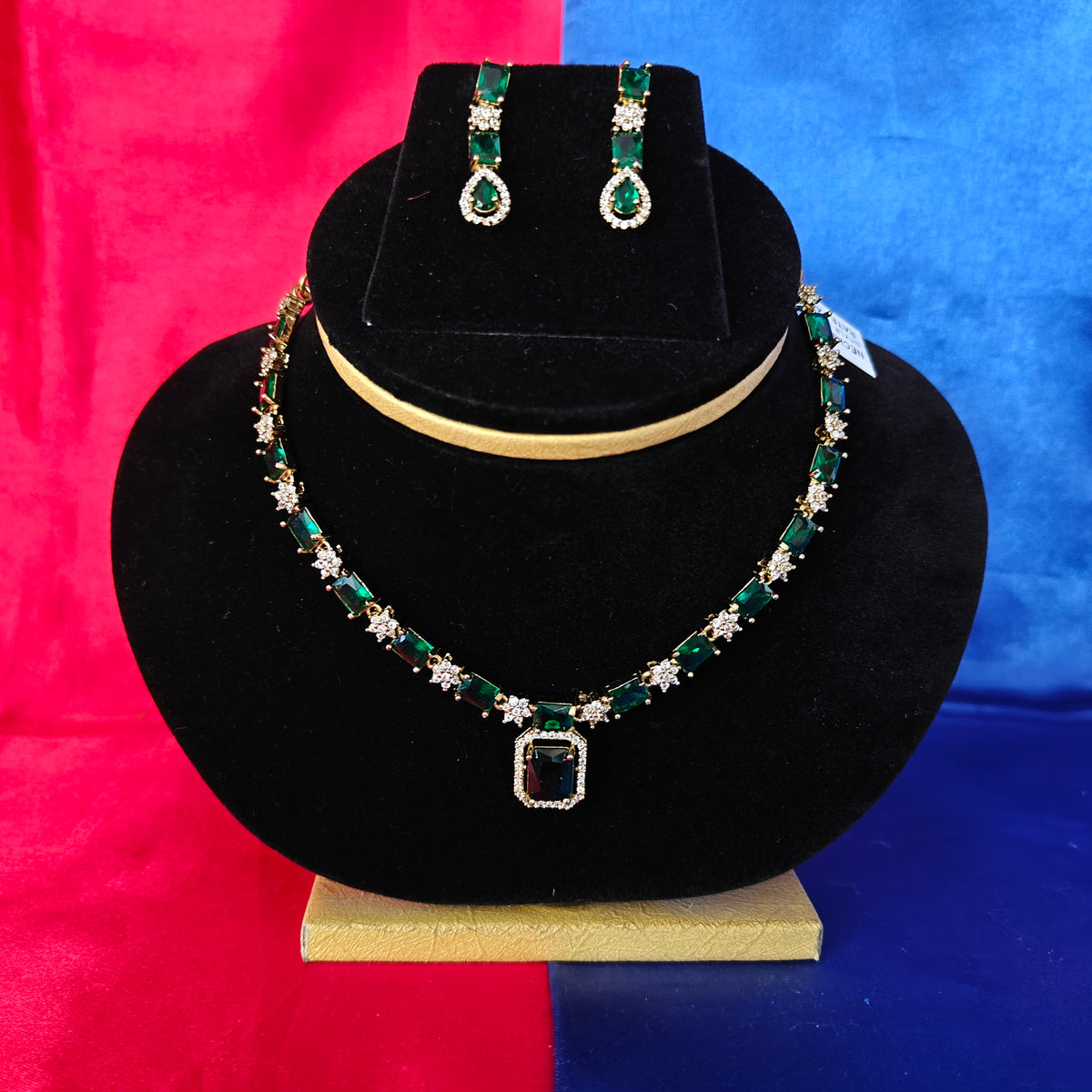 Beautiful Mini Haaram In Green Stone