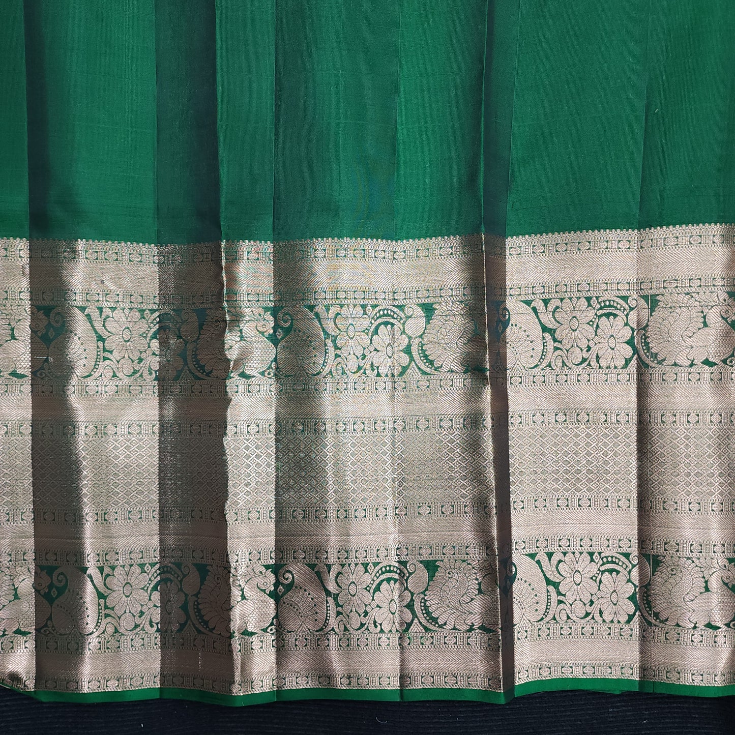 Kanchi Pattu Handloom Butta Saree